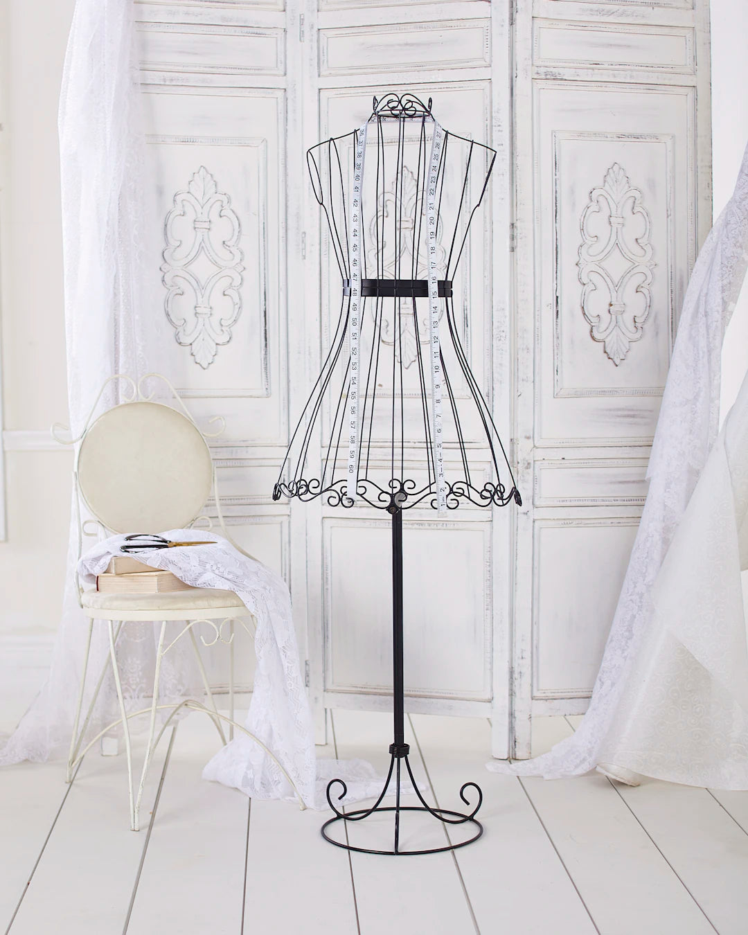 Comprendre l'Essence des Tissus dans la Couture