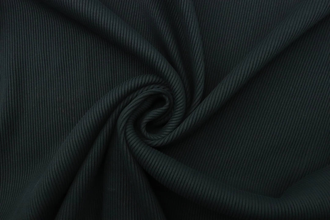 Upcycler des Tissus de Grandes Marques  Guide Complet