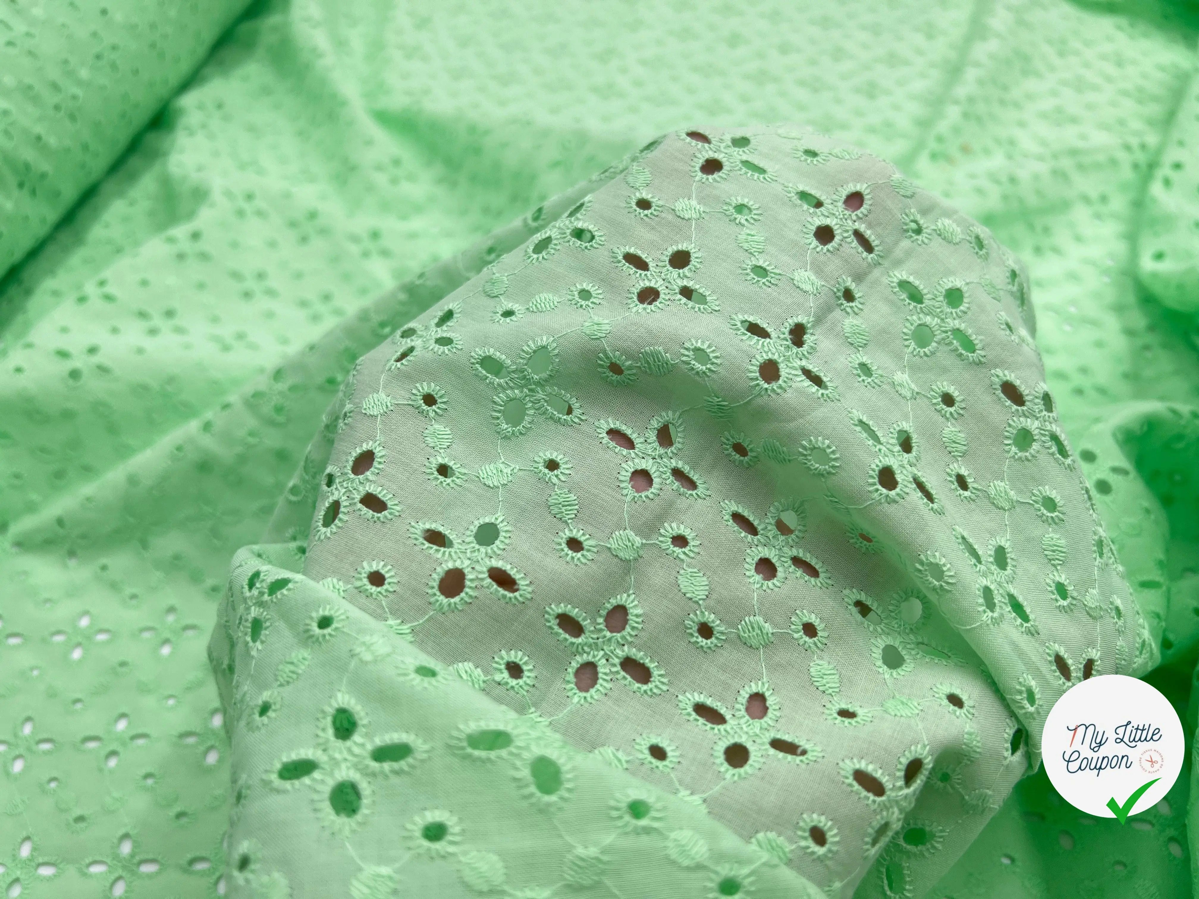 BRODERIE ANGLAISE ROSACE FLORALE VERT JADE TONIQUE - My Little Coupon - tissu - coudre