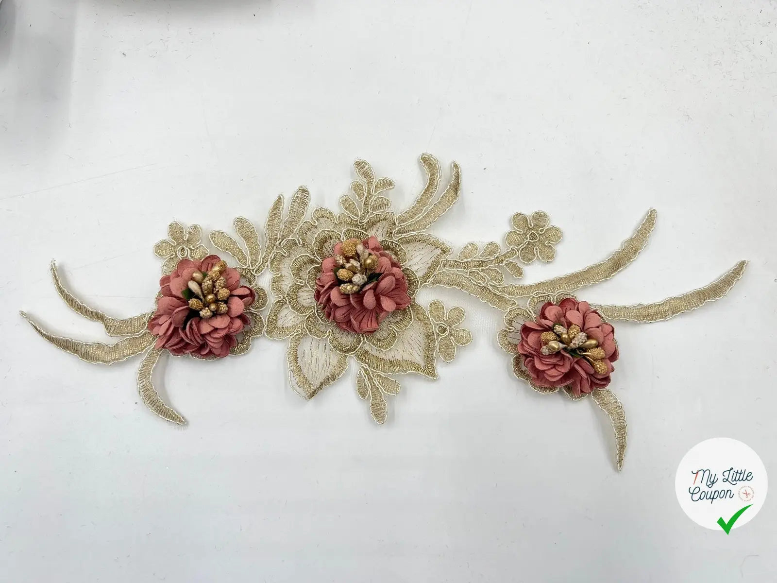 BRODERIE D’ORNEMENT FLEURS EN RELIEF ROSE - My Little Coupon - tissu - coudre