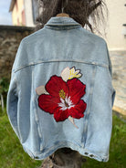 BRODERIE D’ORNEMENT GÉANTE HIBISCUS ROUGE MLC INTERN