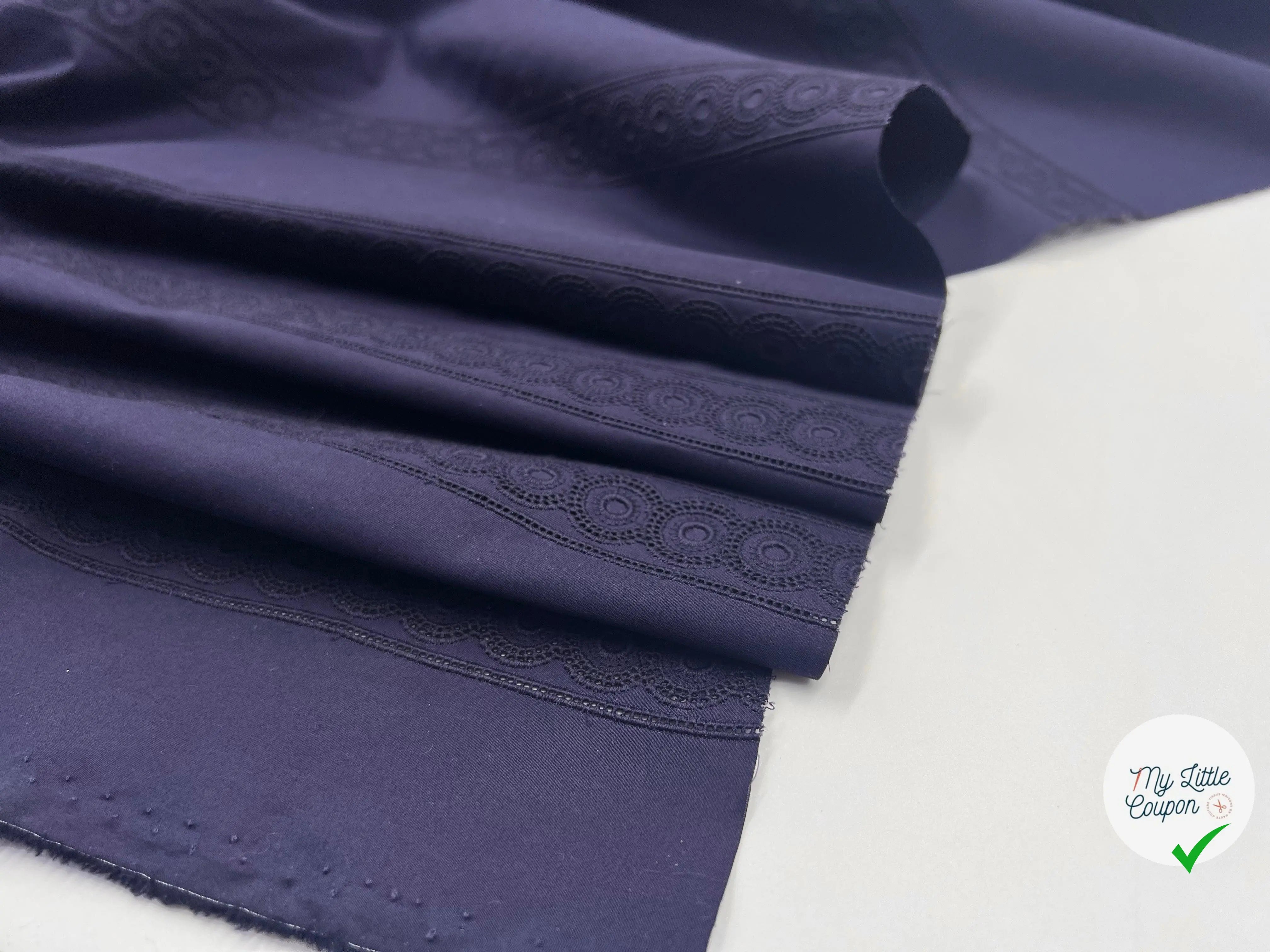 BRODERIE SUR POPELINE NAVY ROSACES STRIPES - My Little Coupon - tissu - coudre