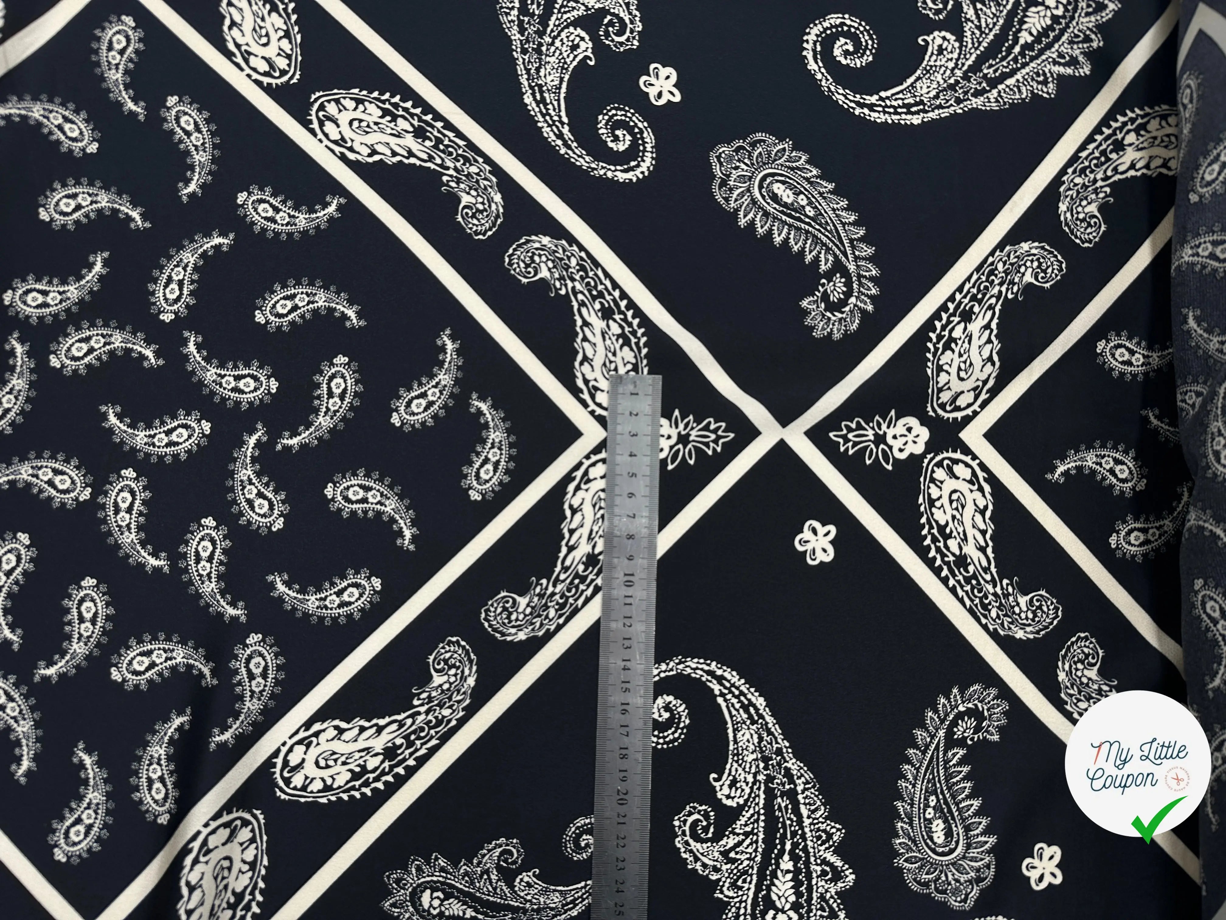 BUBBLE CRÊPE BIG BANDANA 4metres 30 MLC INTERN