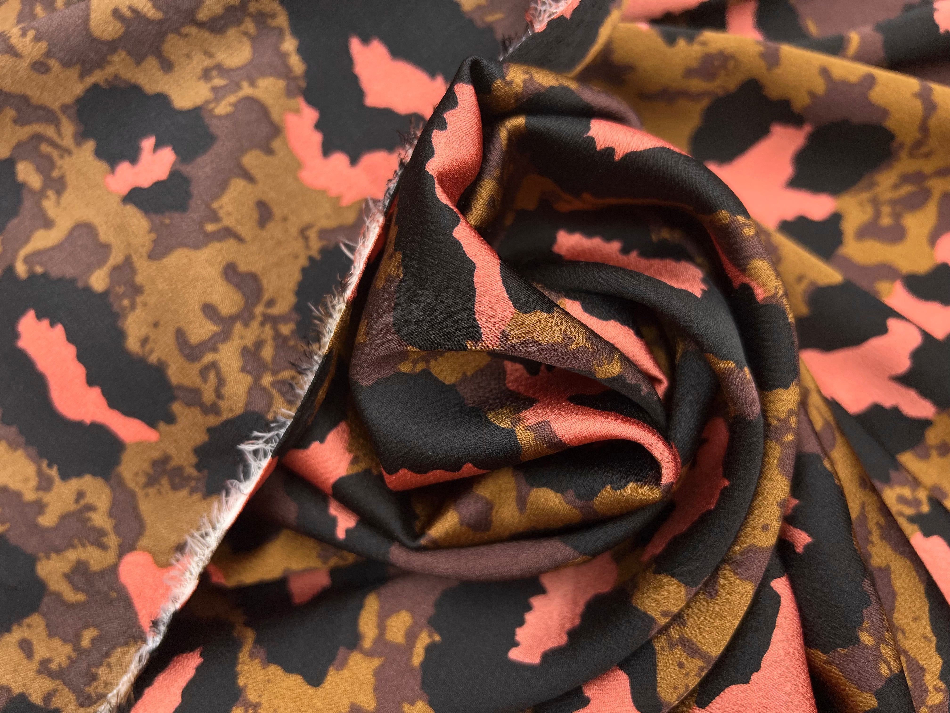 BUBBLE CREPE BLACK CORAIL MOLAVI APALAVI TI ZOZO MLC INTERN