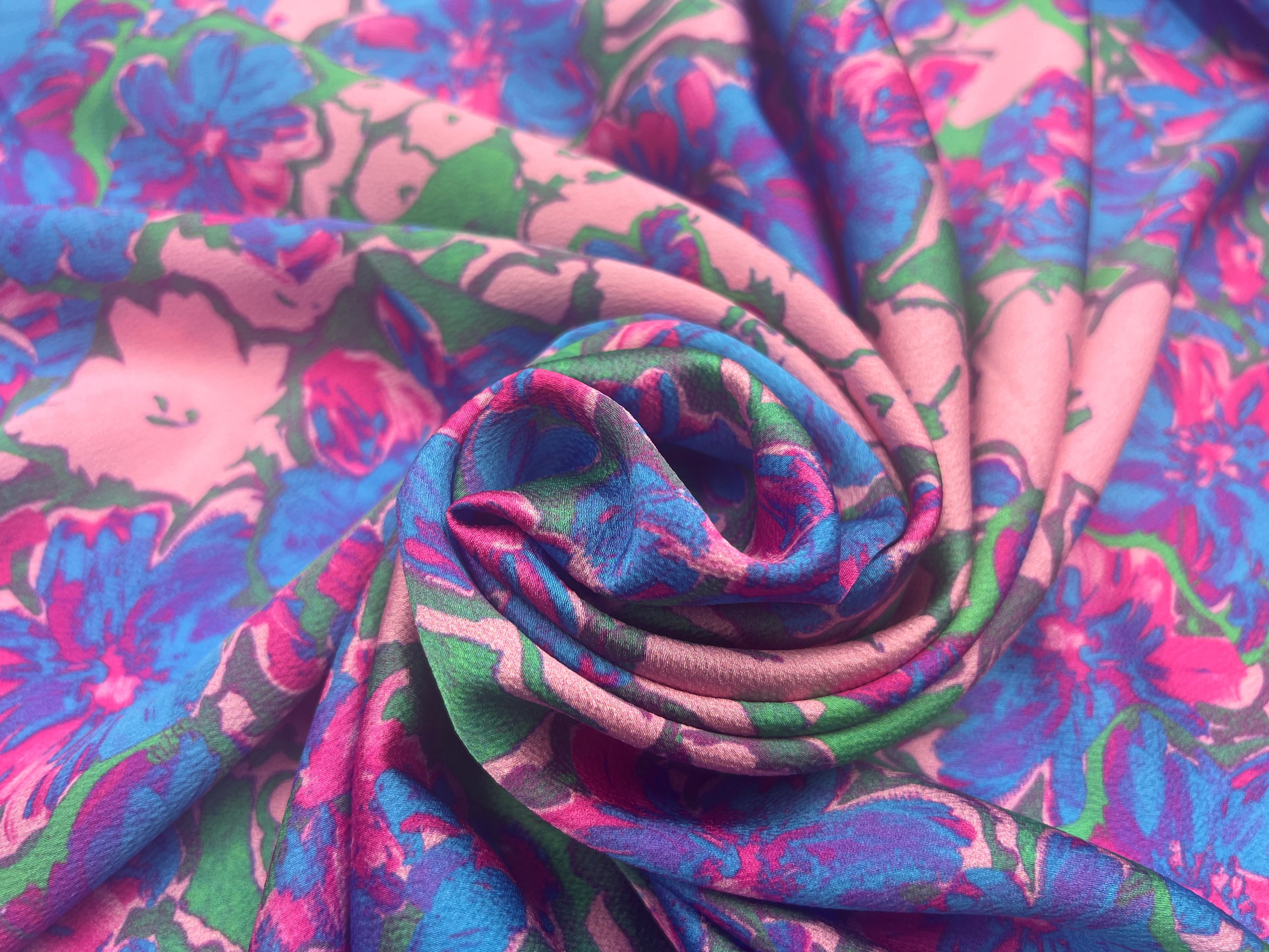 BUBBLE CREPE COLOR FLOWERS BLUE & PINK MLC INTERN