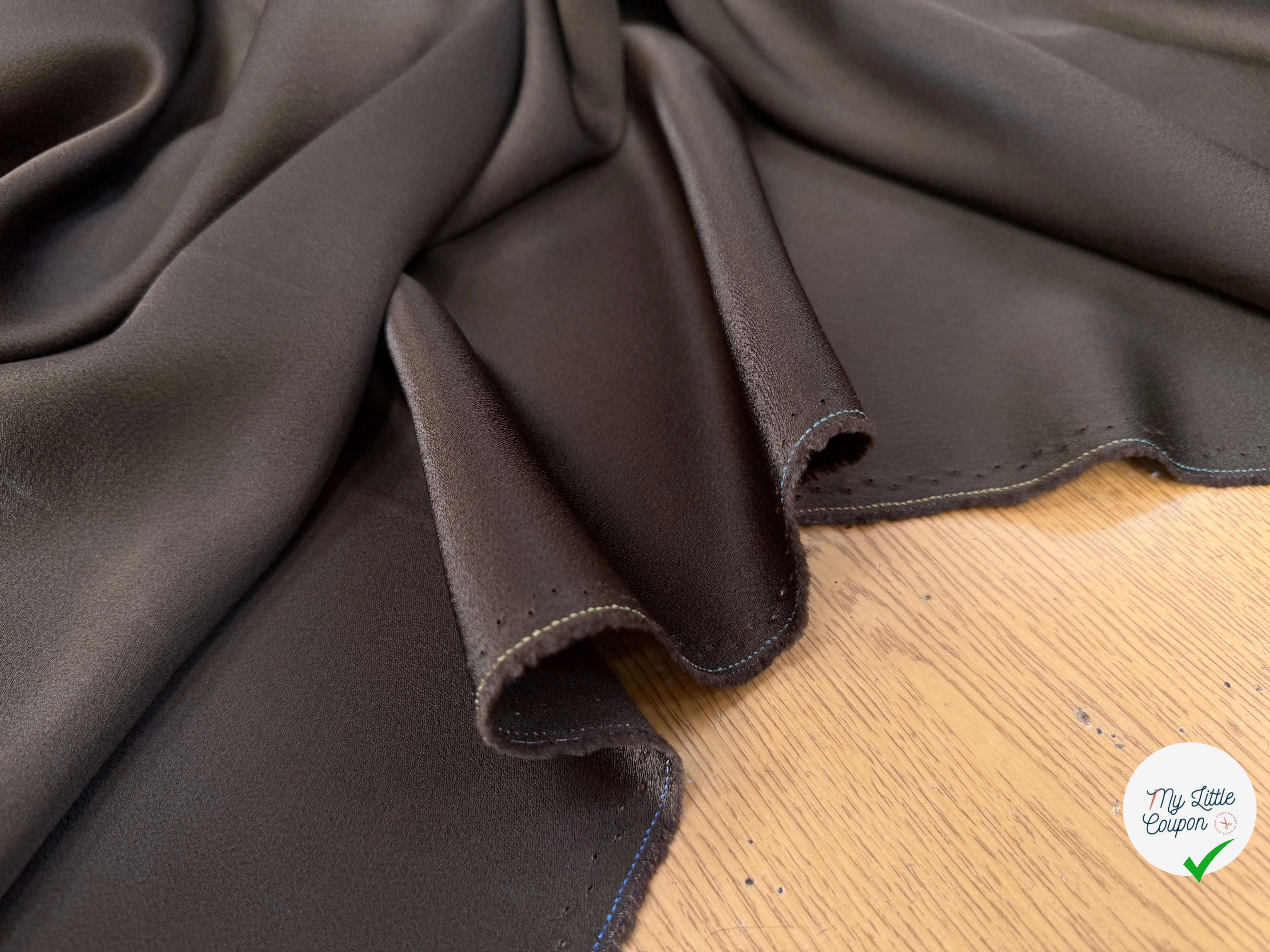 CCREPE ENVERS SATIN VISCOSE ET ACETATE MAT CAFE - My Little Coupon