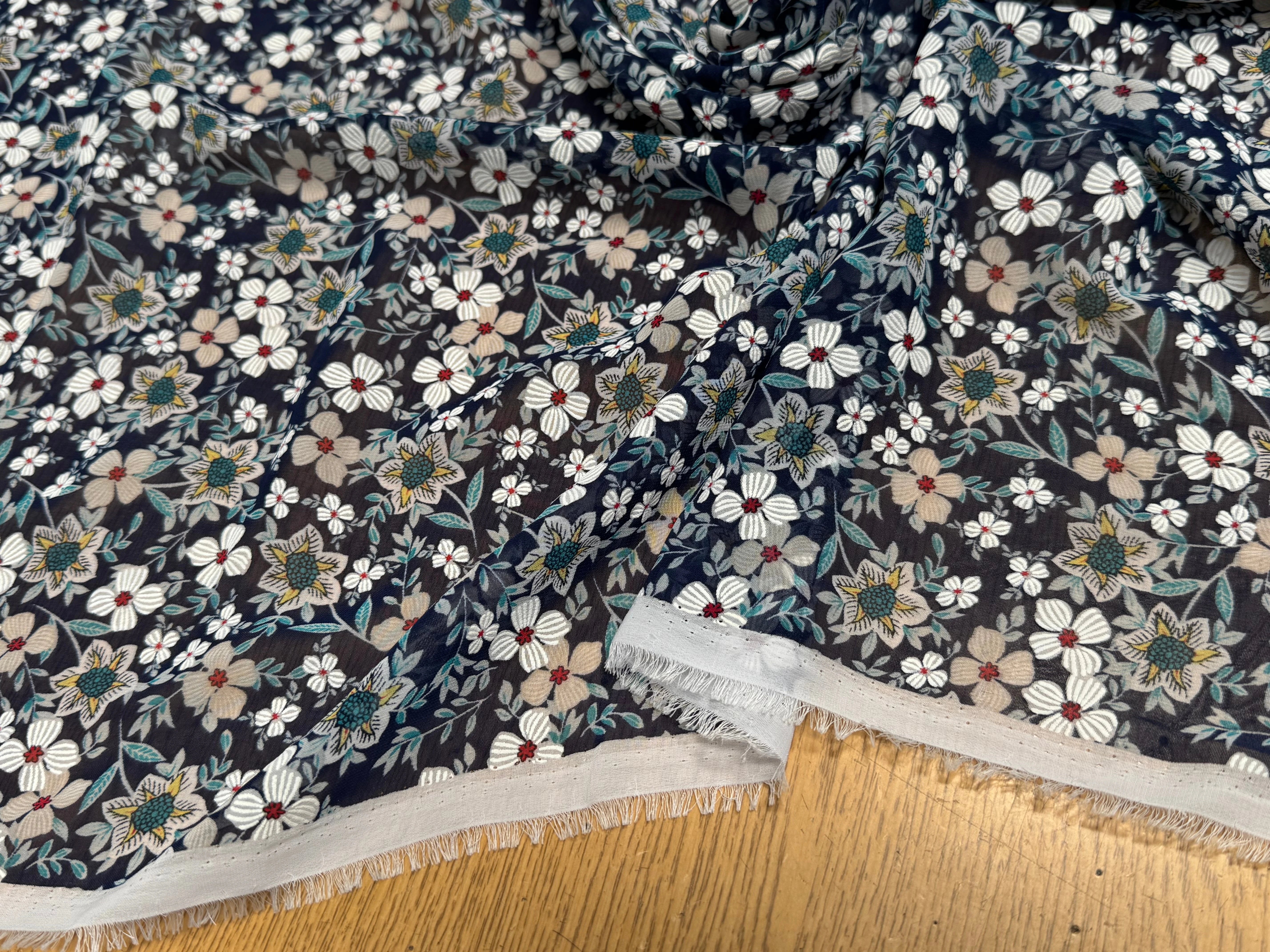 CHIFFON PRINTED JOLIES FLEURS MULTICOLORES FOND MARINE - My Little Coupon