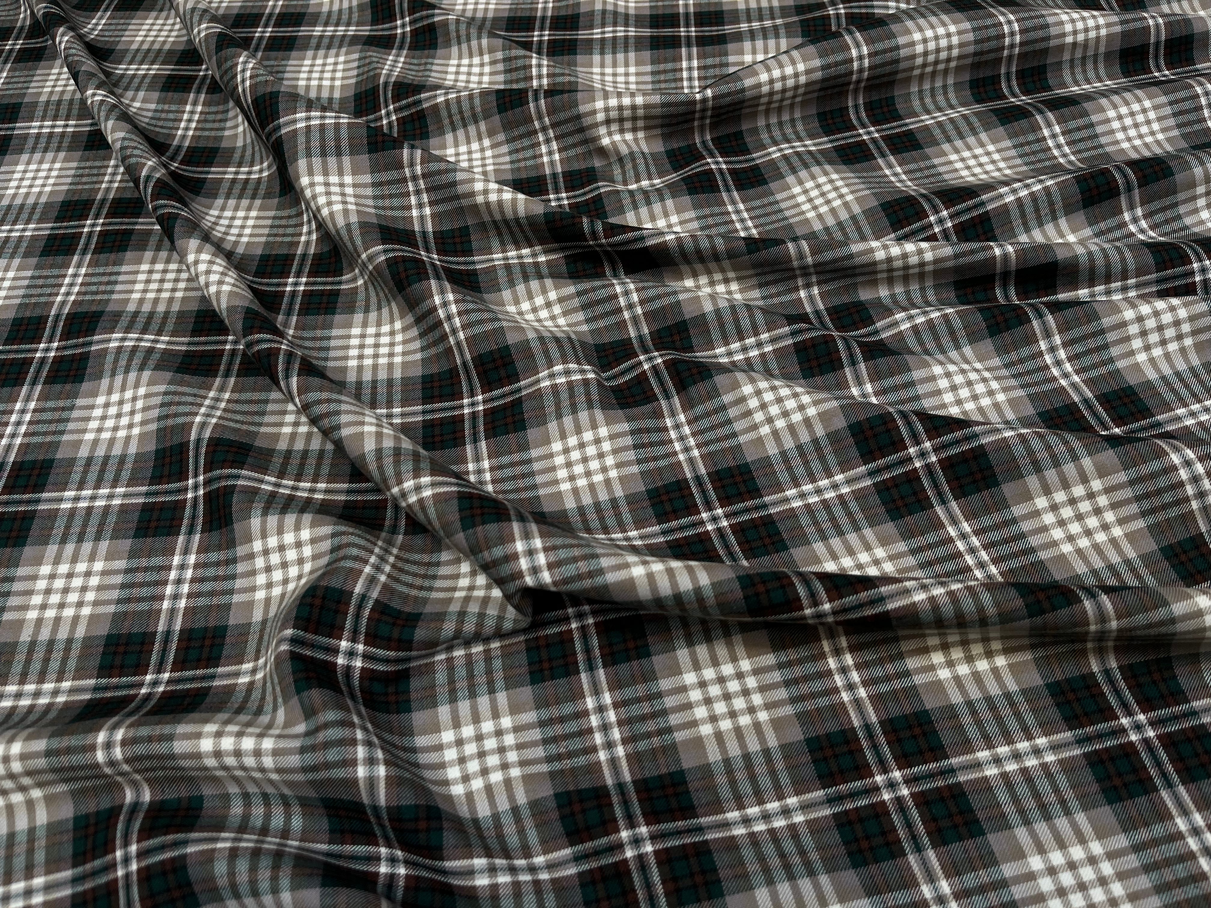 COTON DUVETEUX CARREAUX MUTICLORE TOUCHE DE VERT ANGLAIS - My Little Coupon