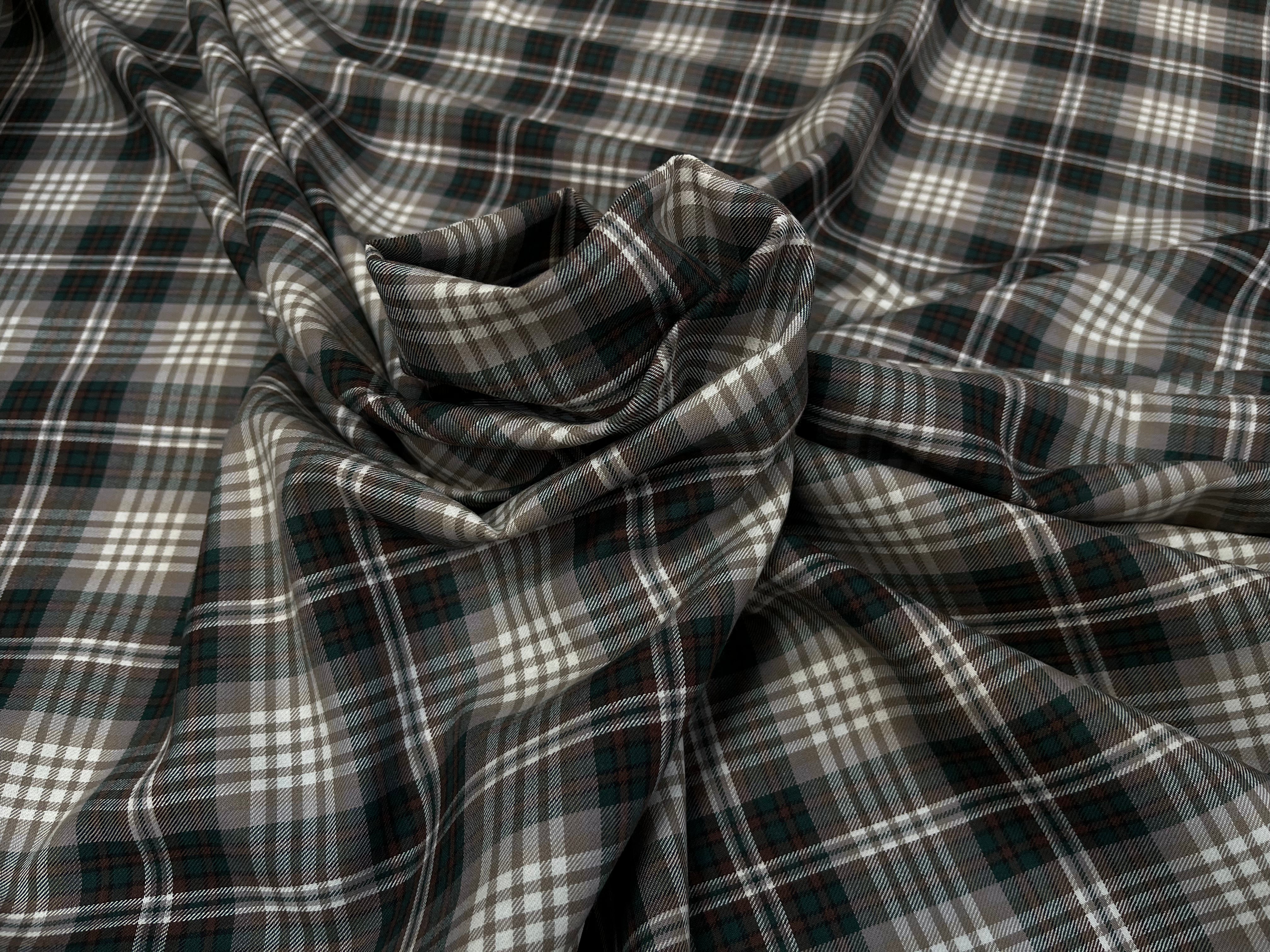 COTON DUVETEUX CARREAUX MUTICLORE TOUCHE DE VERT ANGLAIS - My Little Coupon