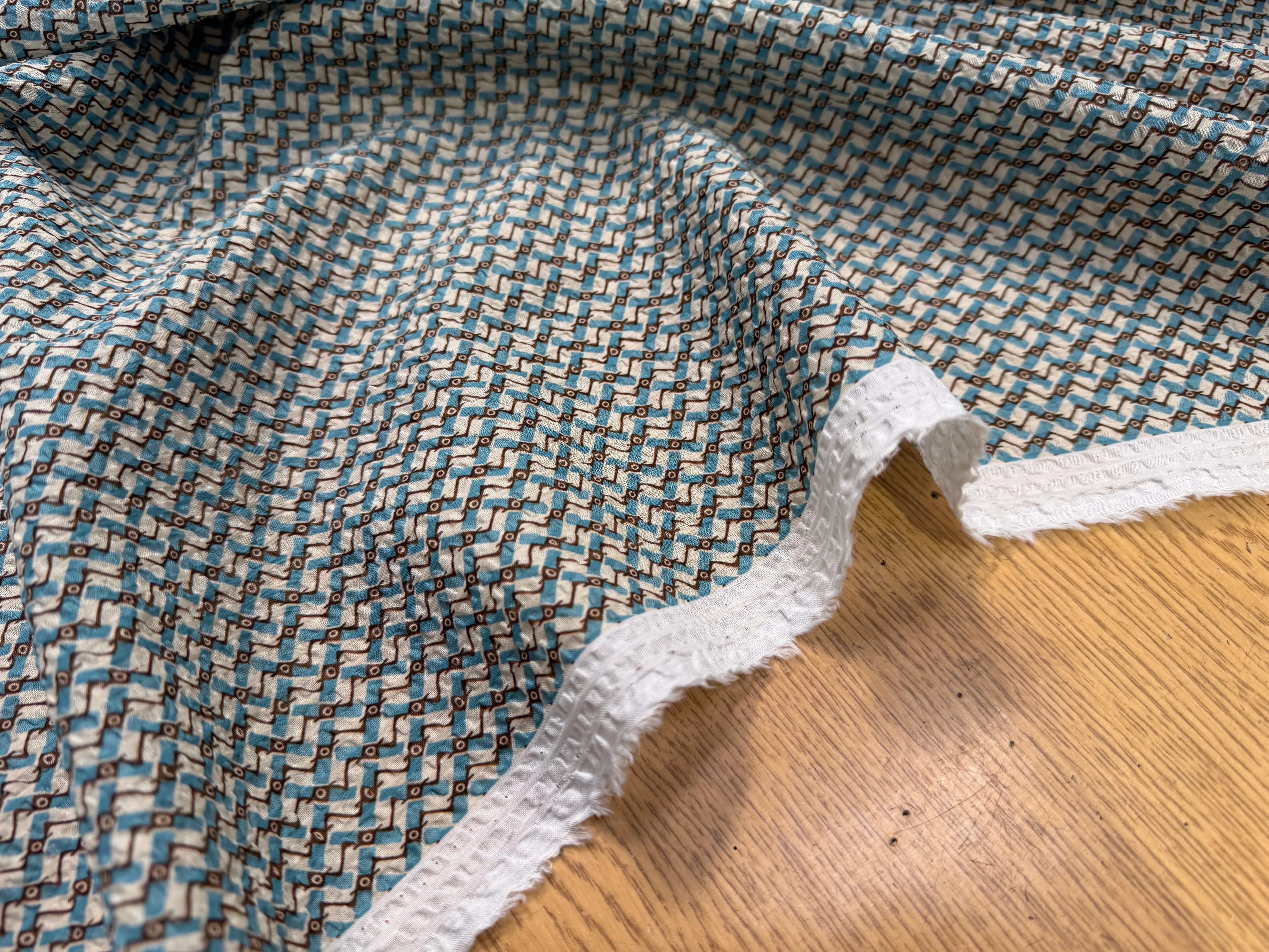 COTON GAUFFRÉ VAGUES EGYPTIENNES PRINT - My Little Coupon