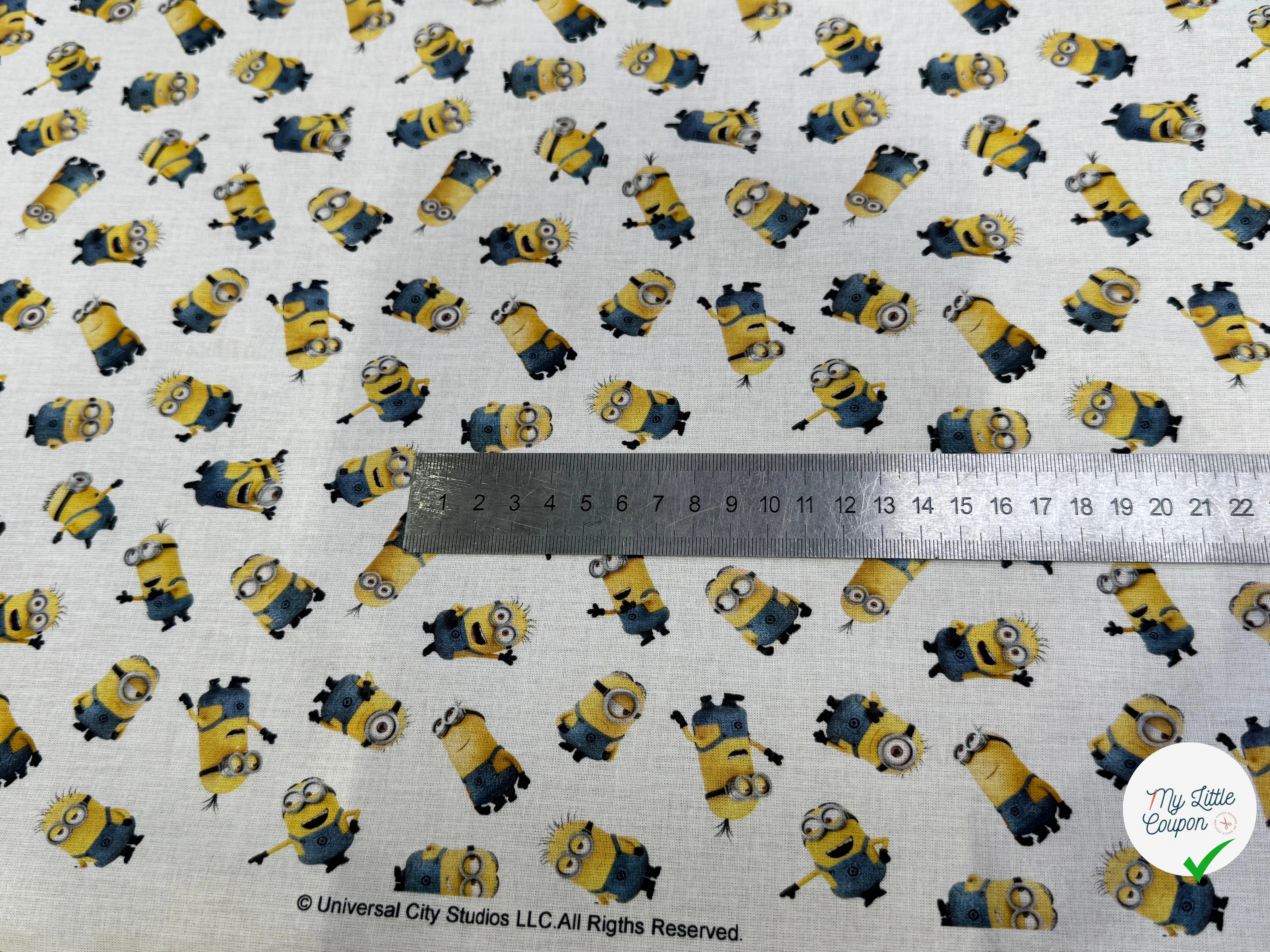 COTON IMPRIMÉ MINIONS DESPICABLE - My Little Coupon