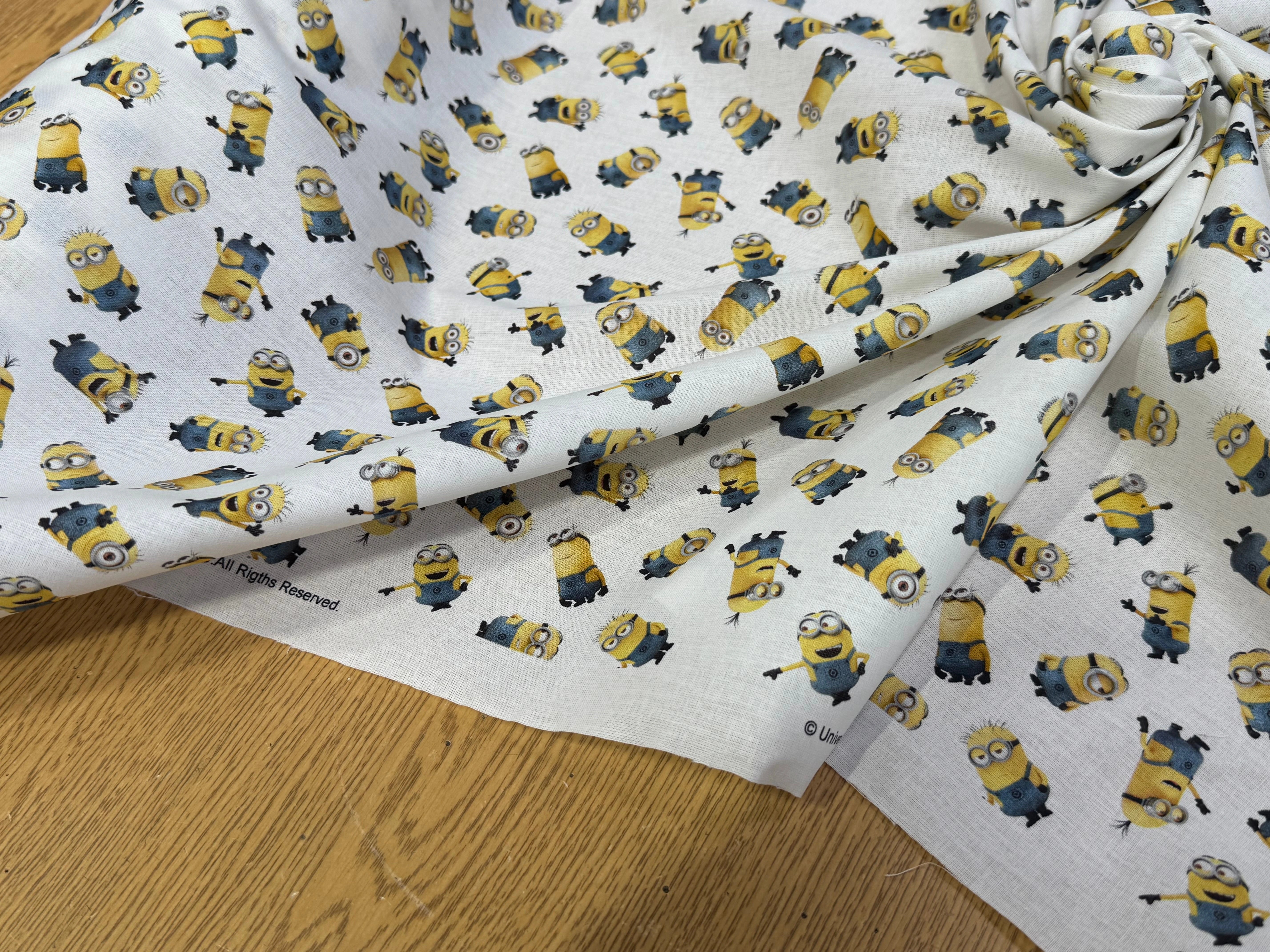 COTON IMPRIMÉ MINIONS DESPICABLE - My Little Coupon