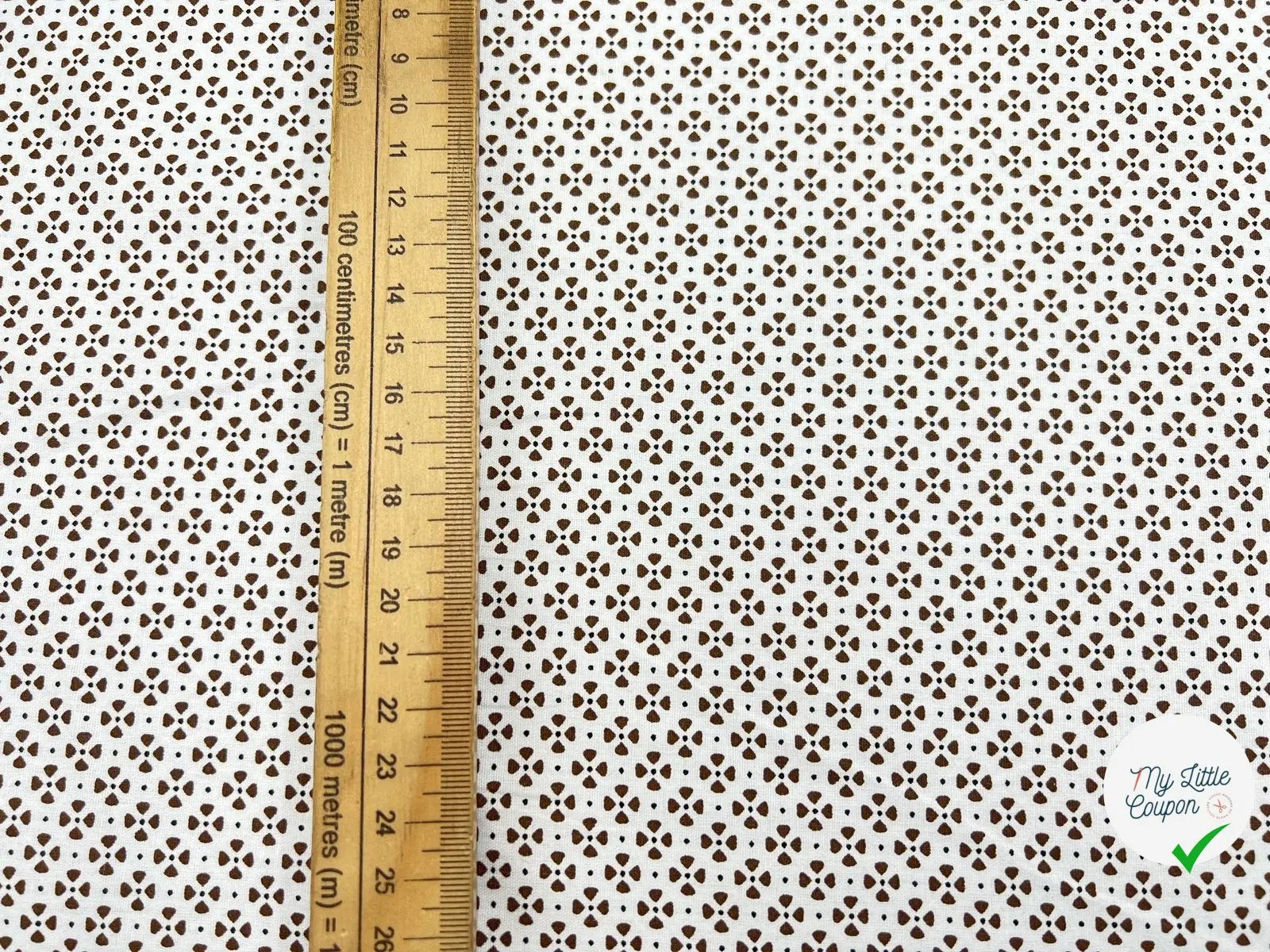COTON IMPRIMÉ TRÈFLE AU CHOCOLAT - My Little Coupon - tissu - coudre