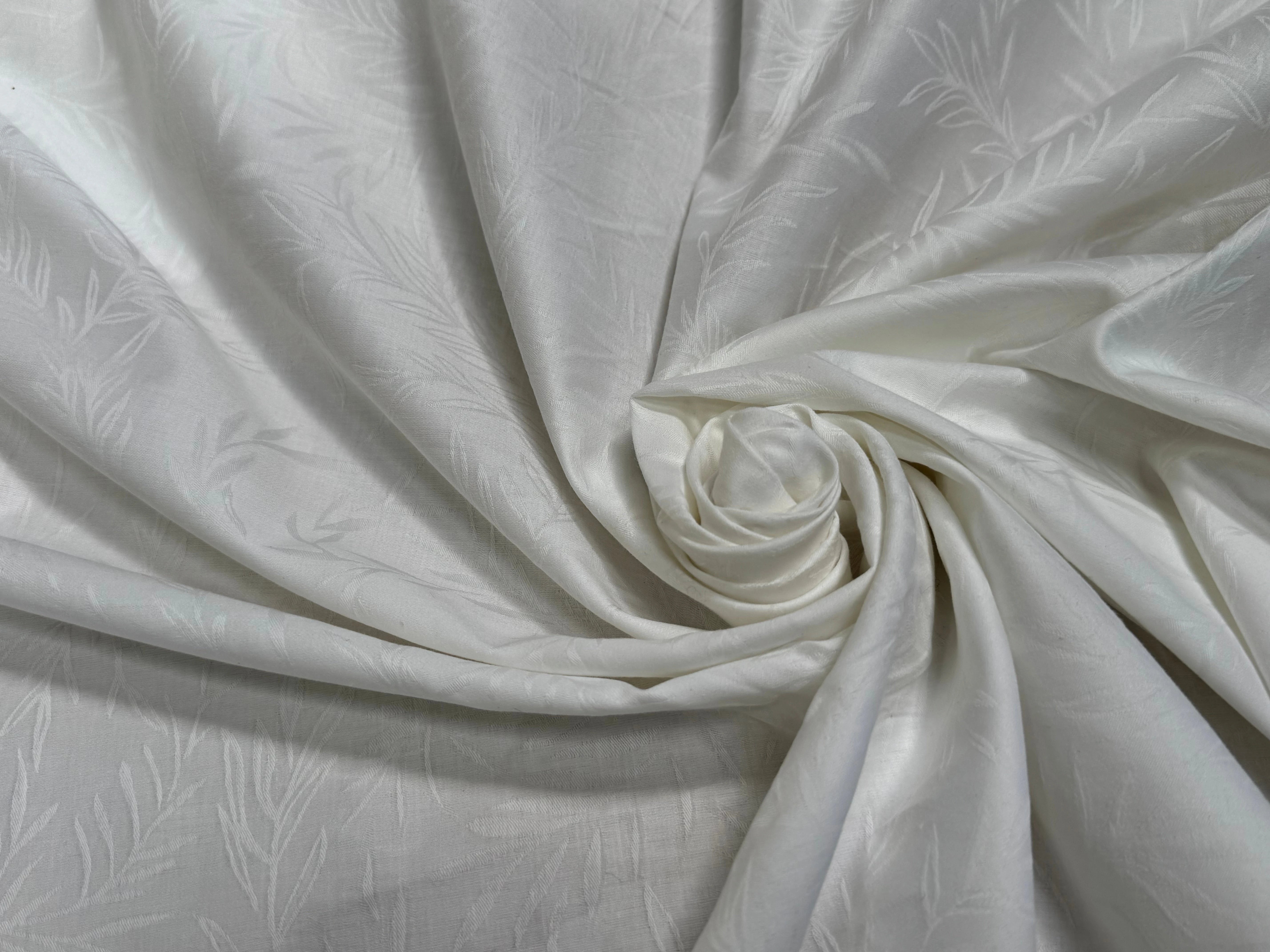 COTON JACQUARD DAMASSÉ BLANC CASSÉ MOTIFS FLORAUX 280 DE LAIZE SOFT TOUCHÉ - My Little Coupon