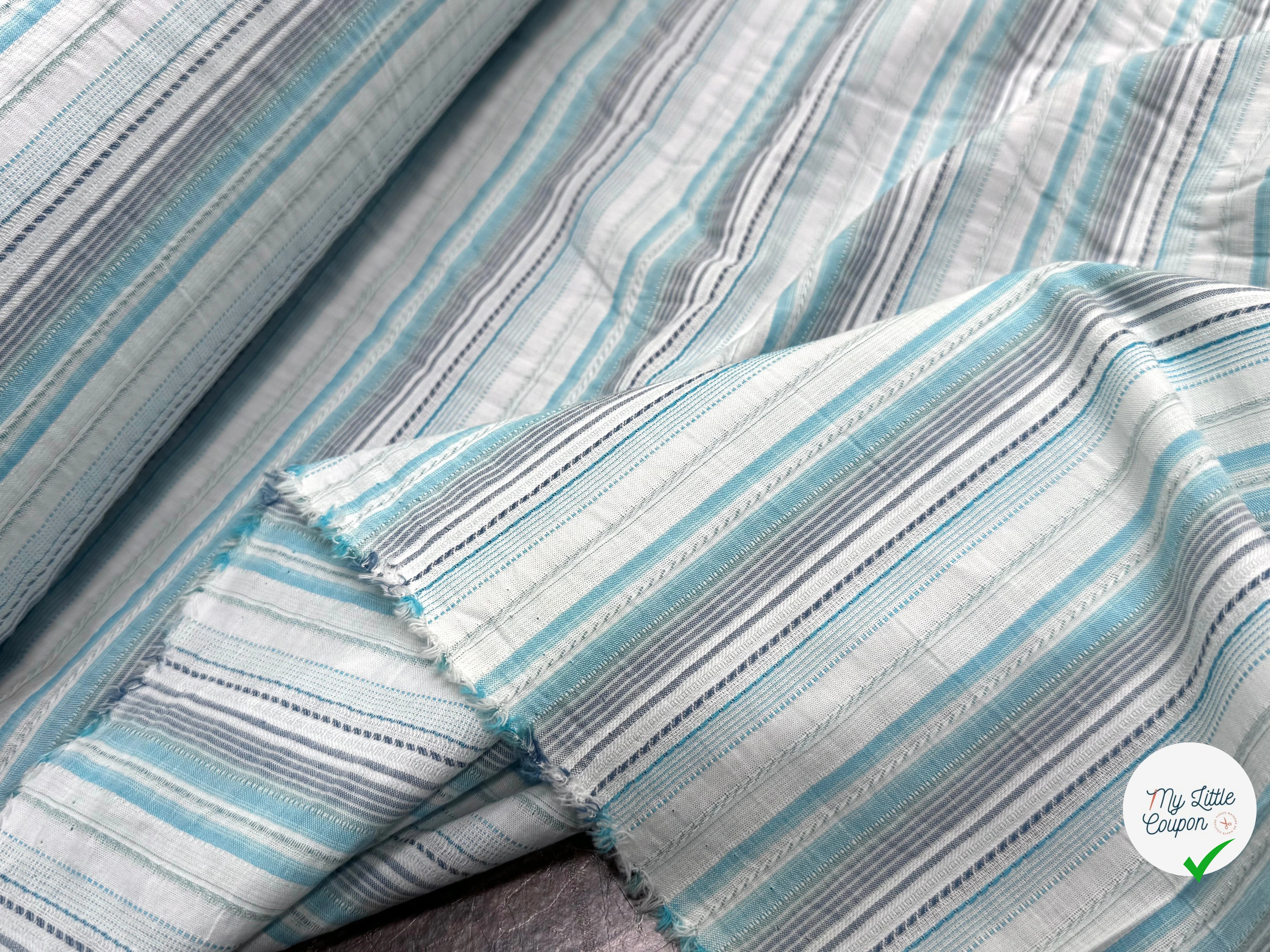 COTON SEMI-GAUFFRÉ À RAYURES TISSÉES BLEU BLANC - My Little Coupon