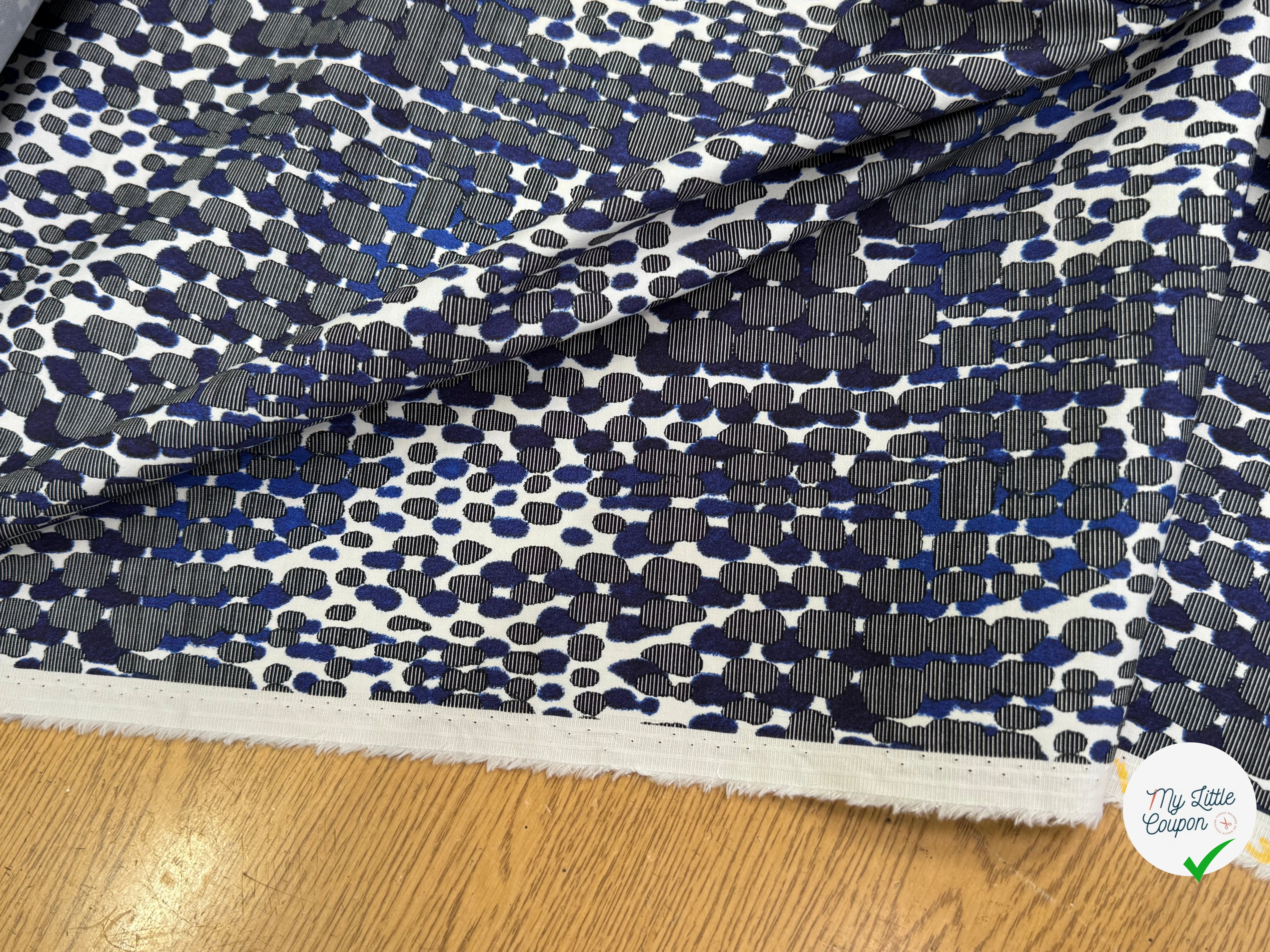 COTON STRETCH IMPRIMÉ CROCO BLEU ARTEMIDE CROCO - My Little Coupon