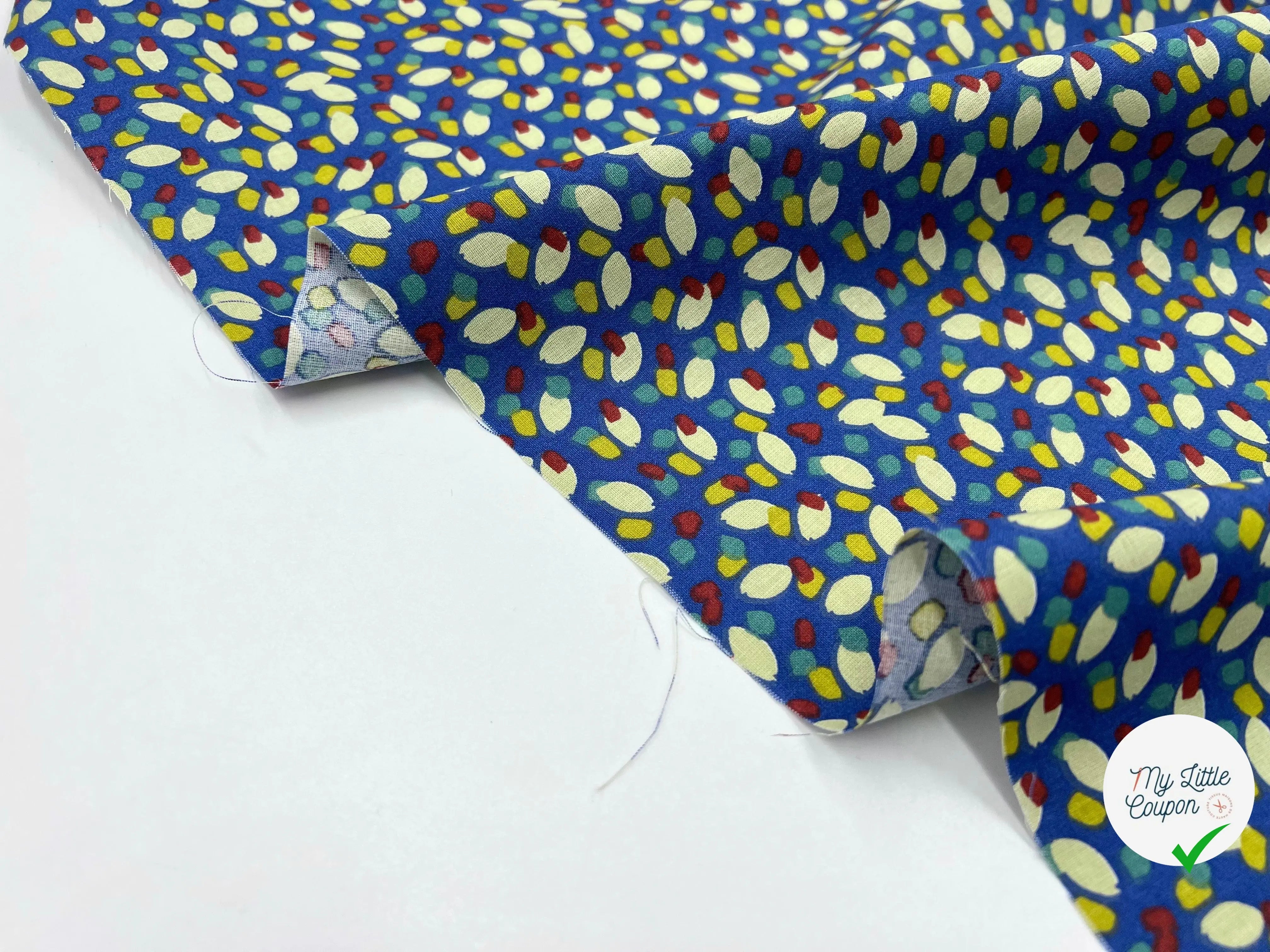COTONNADE IMPRIMÉE CONFETTIS FOND BLEU - My Little Coupon - tissu - coudre