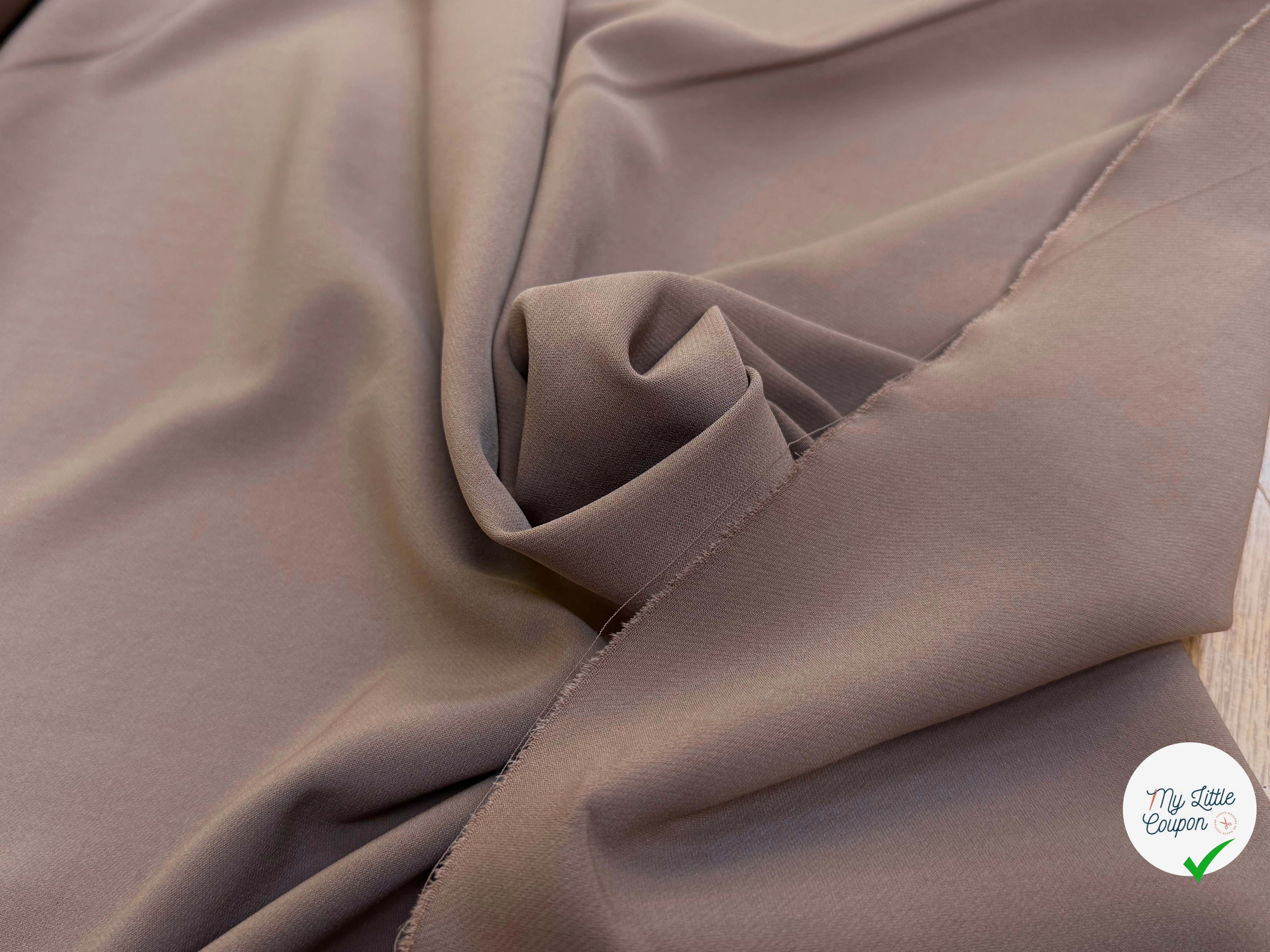 CREPE BEAU TOMBÉ LIGHT MOCHA STRETCH - My Little Coupon