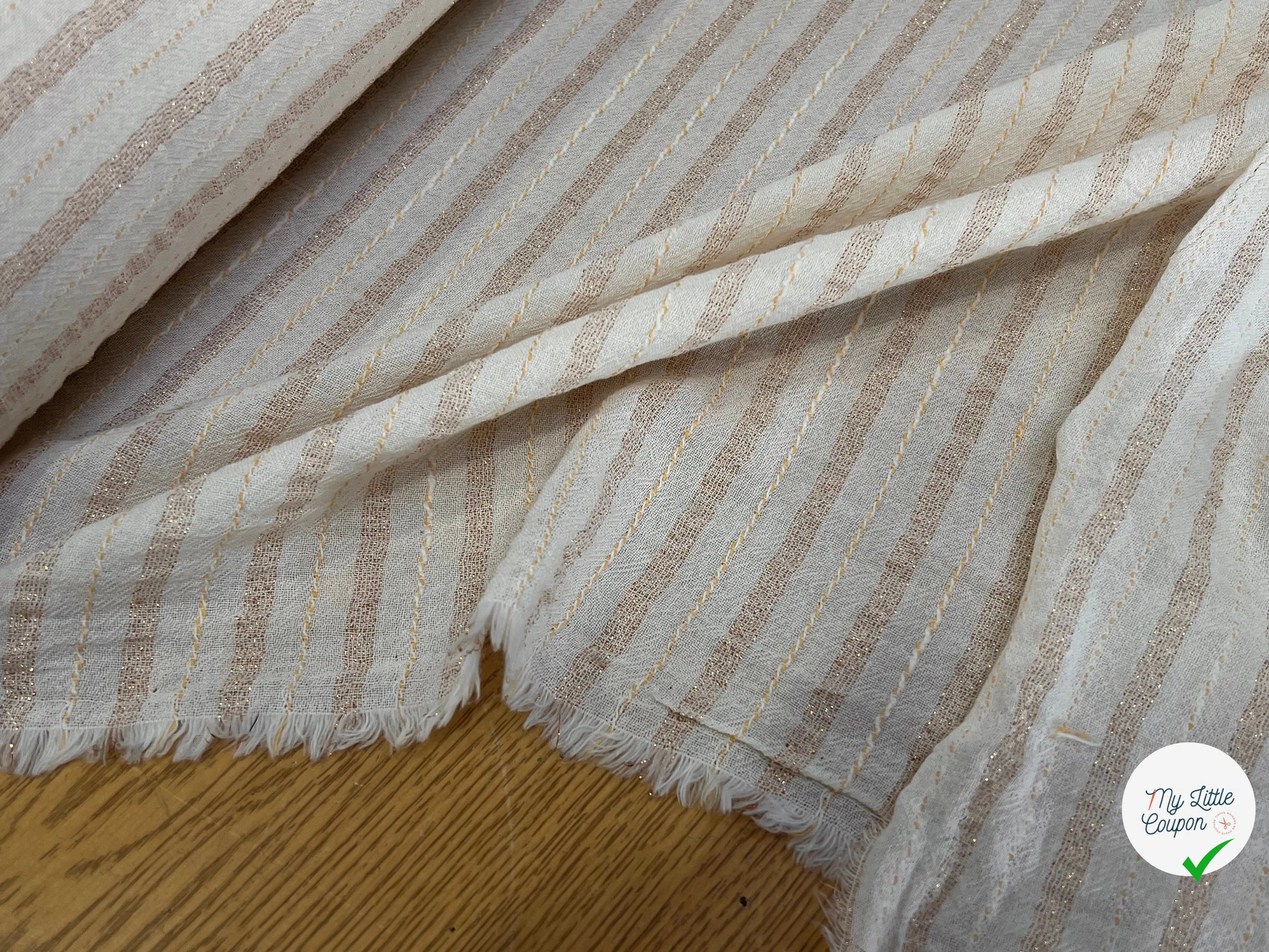 CREPE COTON FLUIDE RAYURES MÉTALISÉES ET TISSÉES AVEC FILS ÉCRU - My Little Coupon