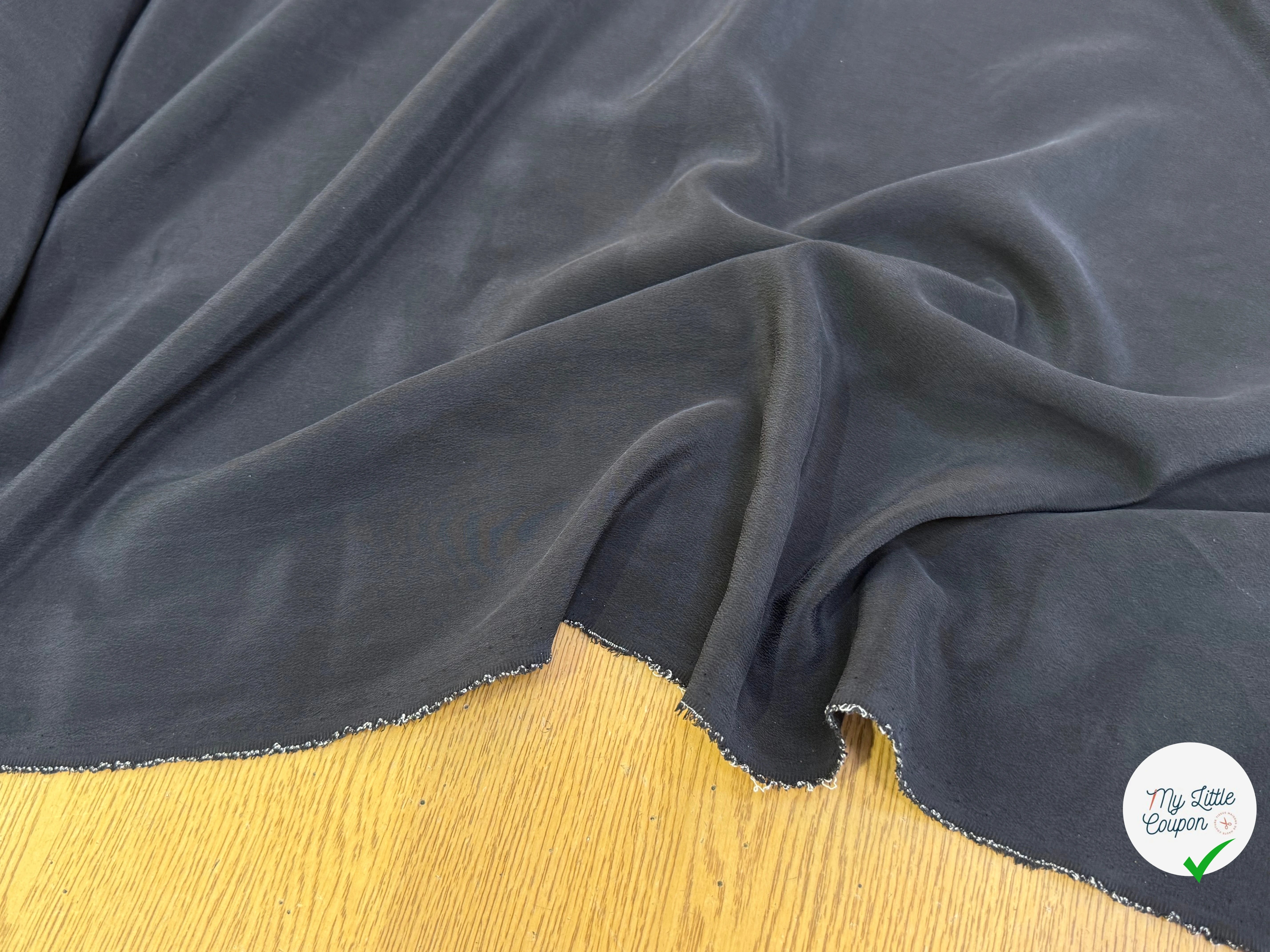 CREPE DE CHINE 100% SOIE NOIR ANTHRACITE FLUIDE - My Little Coupon