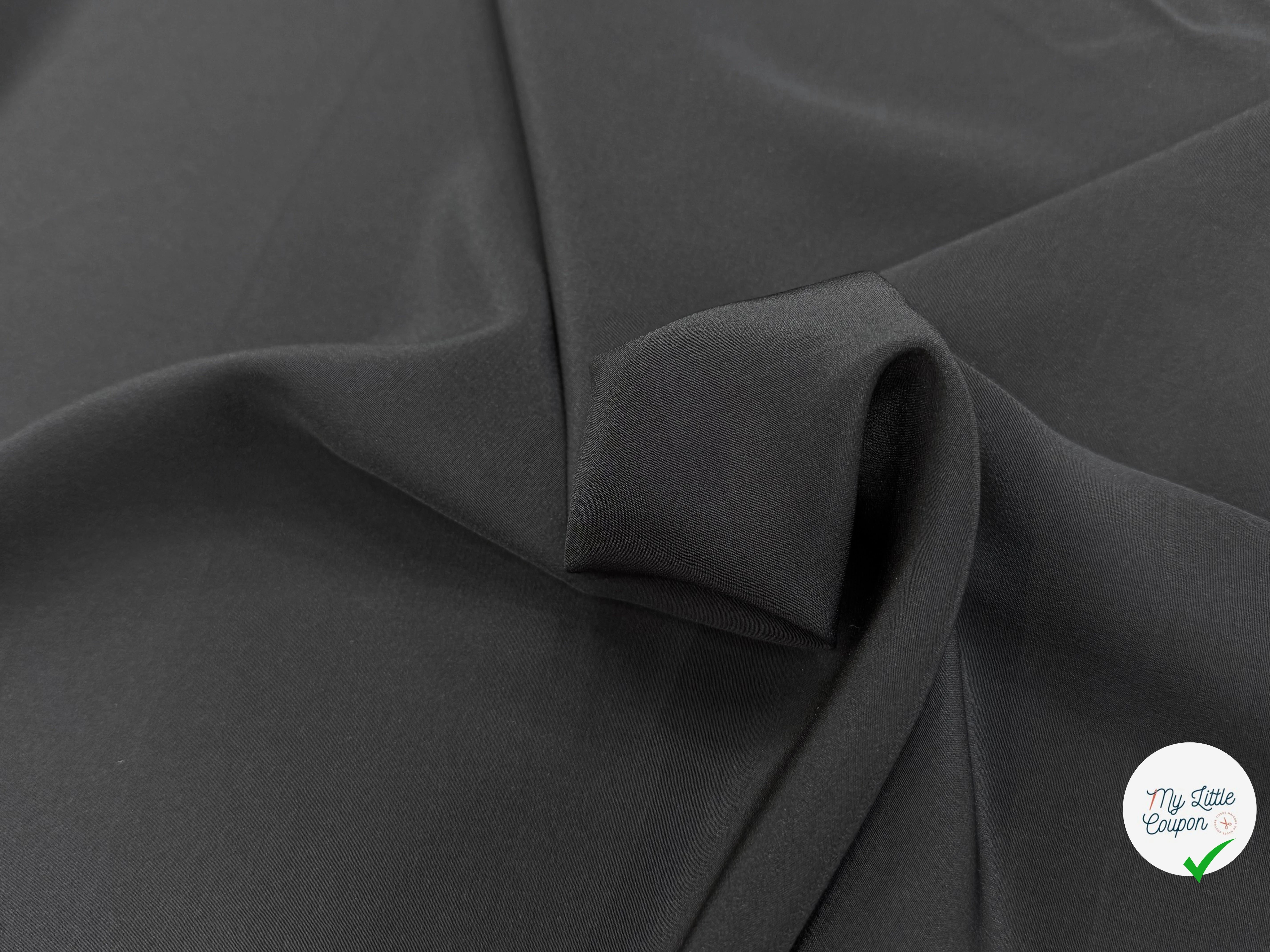 CREPE DE SOIE FLUIDE LÉGÈREMENT SATINÉ NOIR 110 DE LAIZE - My Little Coupon