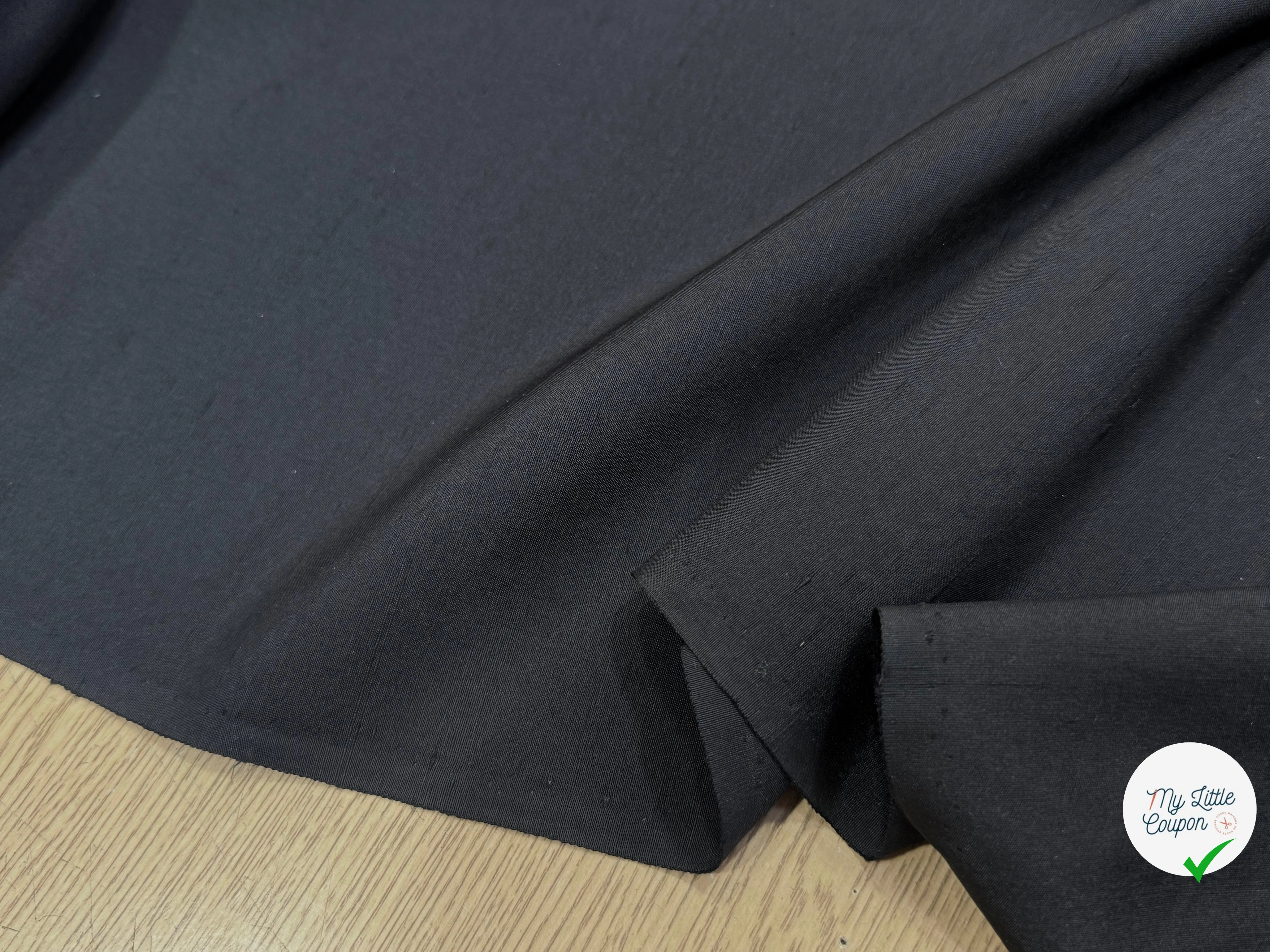 CREPE DE SOIE LÉGÈREMENT SATINÉ TEXTURÉ SHANTUNG NOIR QUALITÉ COUTURE - My Little Coupon