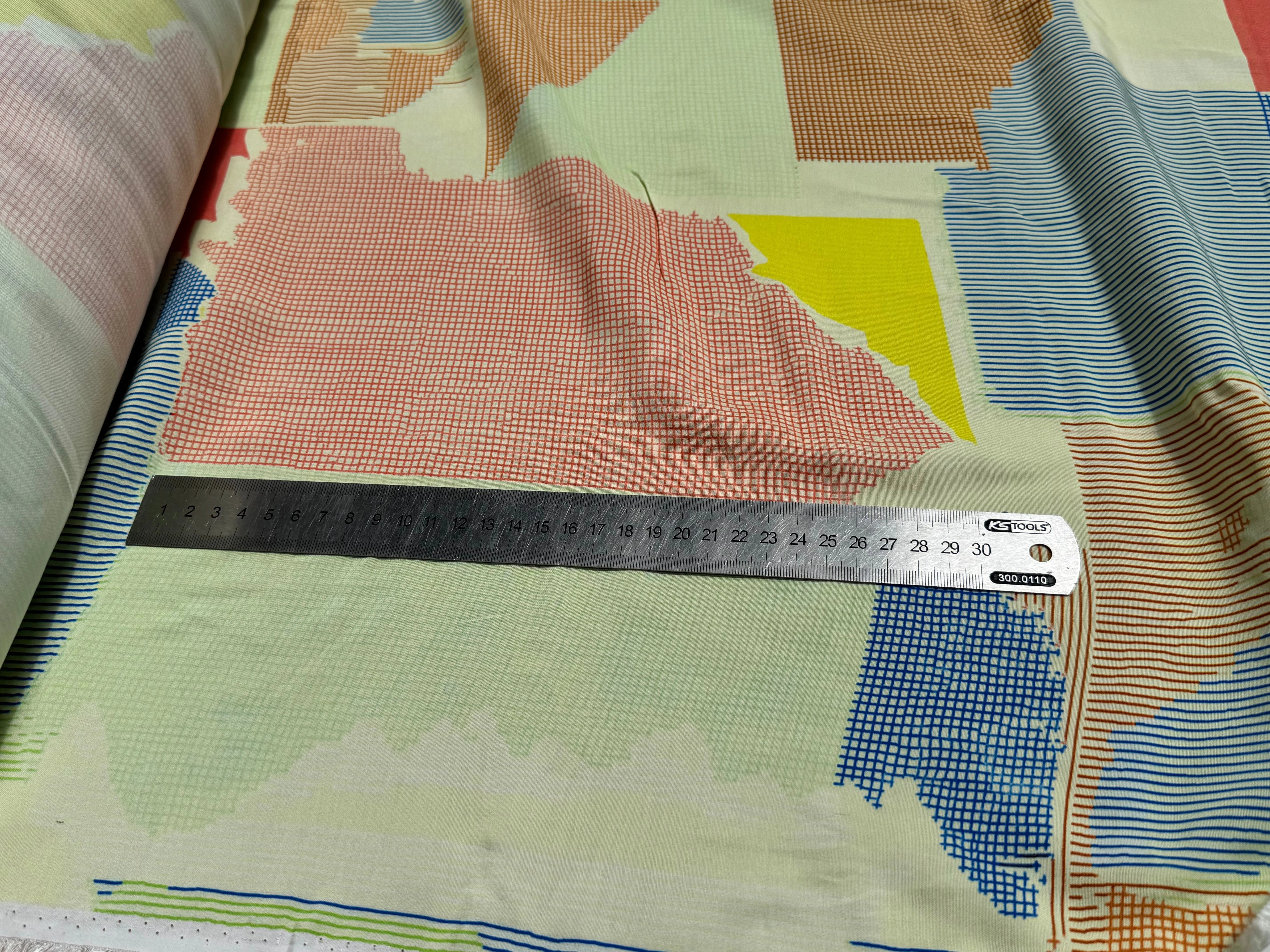 CRÊPE DE VISCOSE IMPRIMÉ GRAPHIQUE RAYURES JAUNE FANTASY PAPIER JAUNE - My Little Coupon
