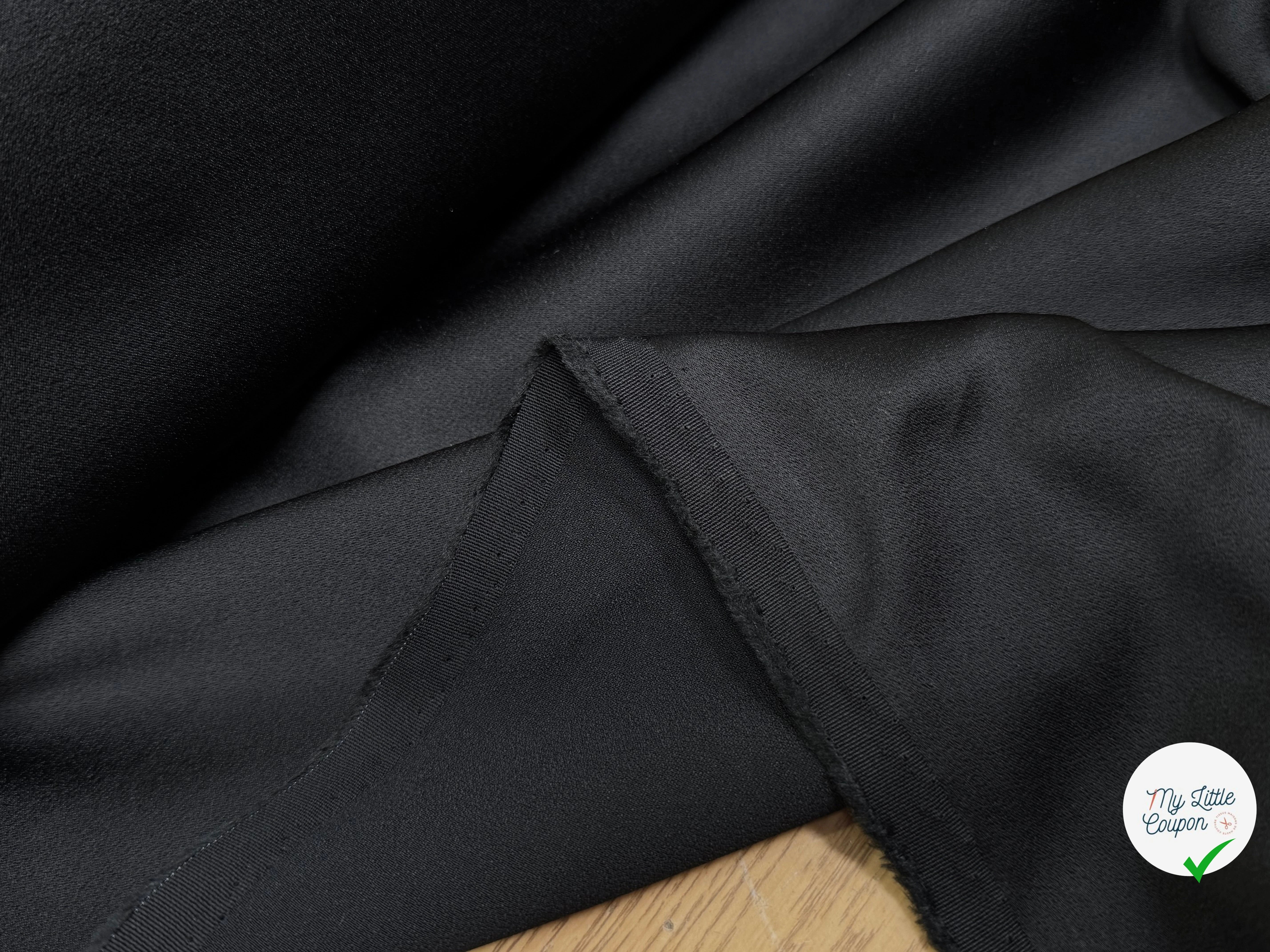 CREPE ENVERS SATIN ACETATE VISCOSE LOURD NOIR 72% ACETATE QUALITÉ COUTURE - My Little Coupon