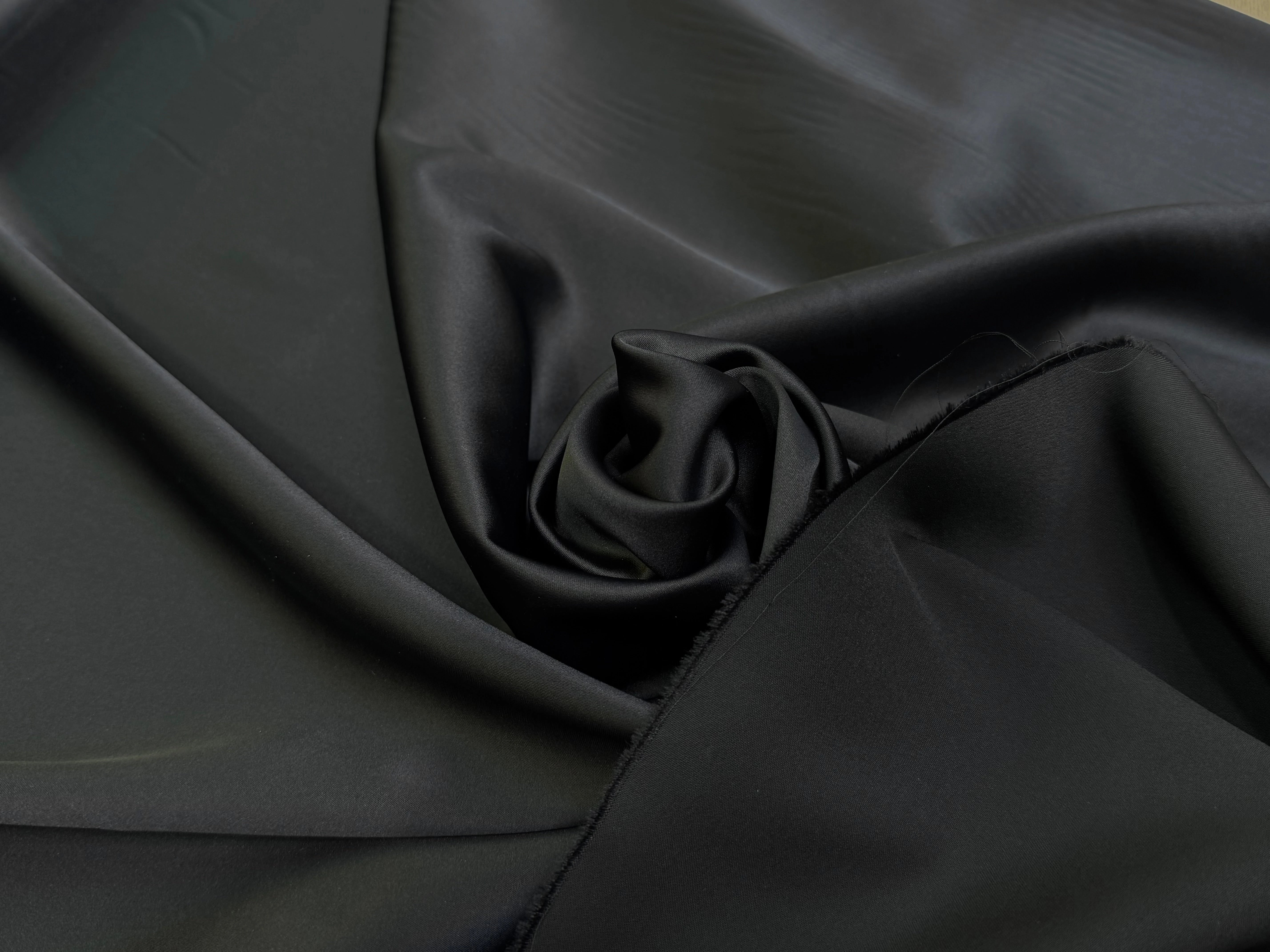 CREPE ENVERS SATIN ACETATE VISCOSE TRÈS BEAU TOMBÉ NOIR COUTURE - My Little Coupon