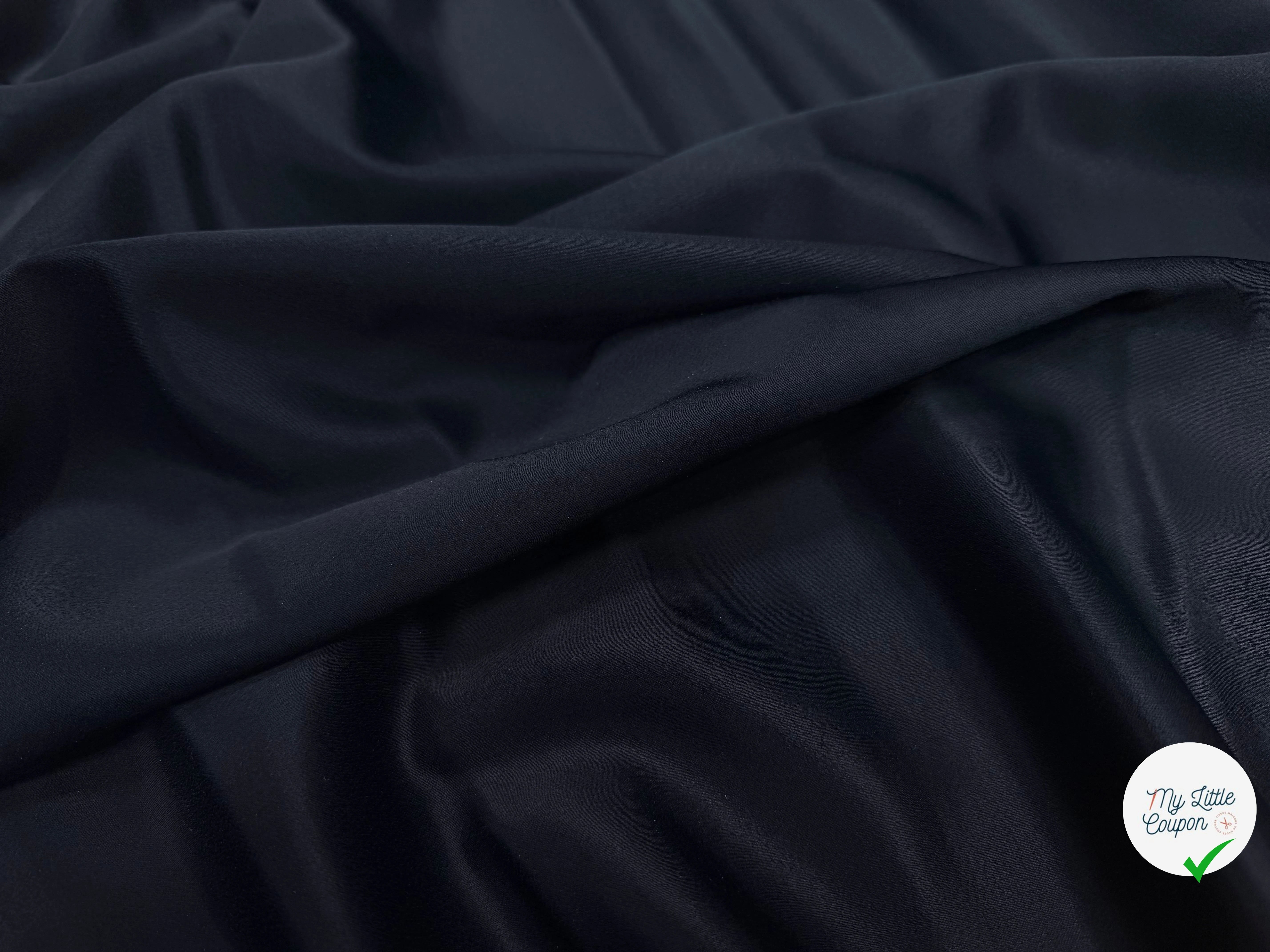 CREPE ENVERS SATIN COUTURE NOIR MAT VISCOSE 17% LAINE - My Little Coupon