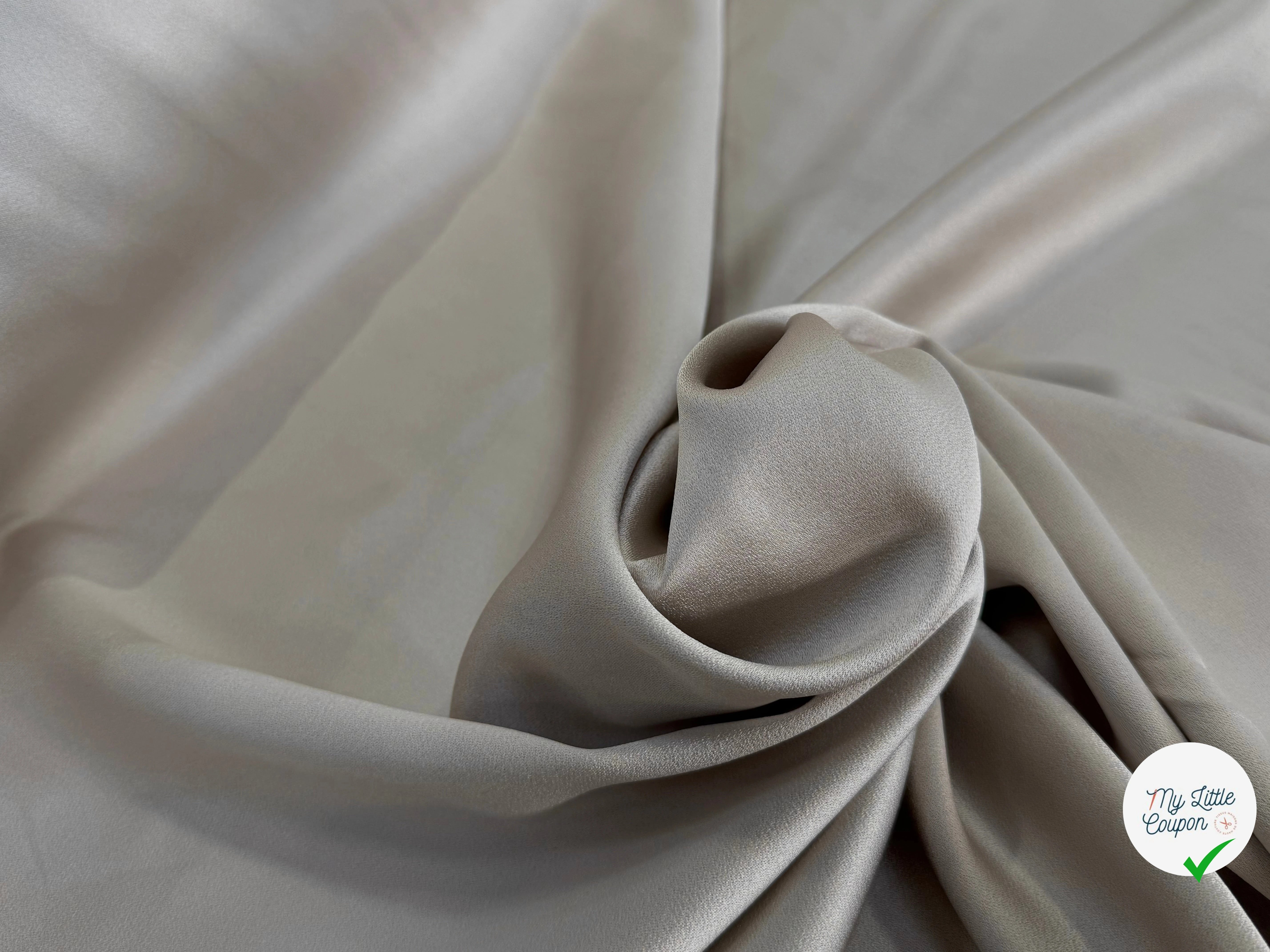 CREPE ENVERS SATIN LOURD ACETATE VISCOSE BEIGE TAUPE QUALITÉ COUTURE - My Little Coupon
