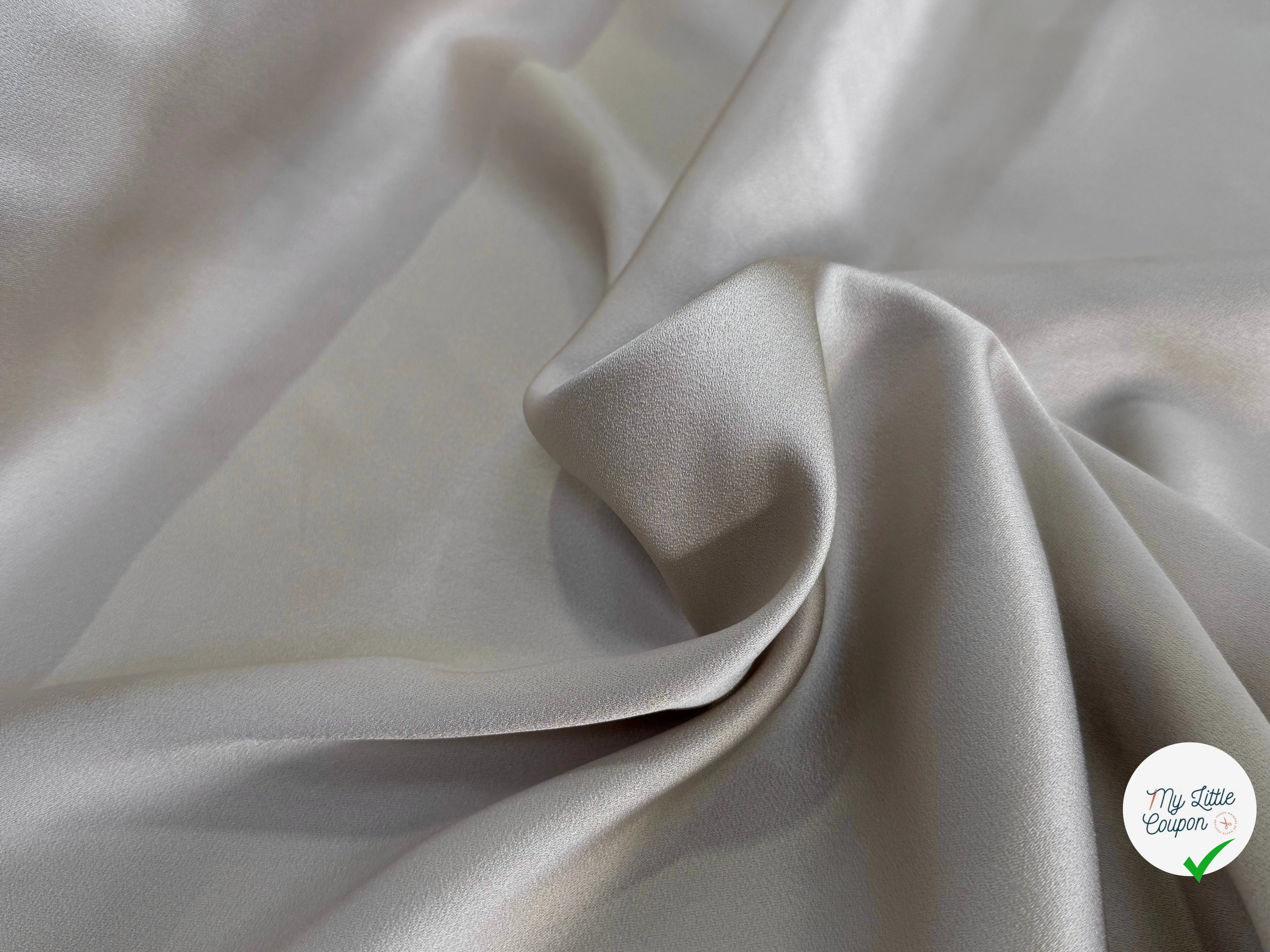 CREPE ENVERS SATIN LOURD ACETATE VISCOSE BEIGE TAUPE QUALITÉ COUTURE - My Little Coupon