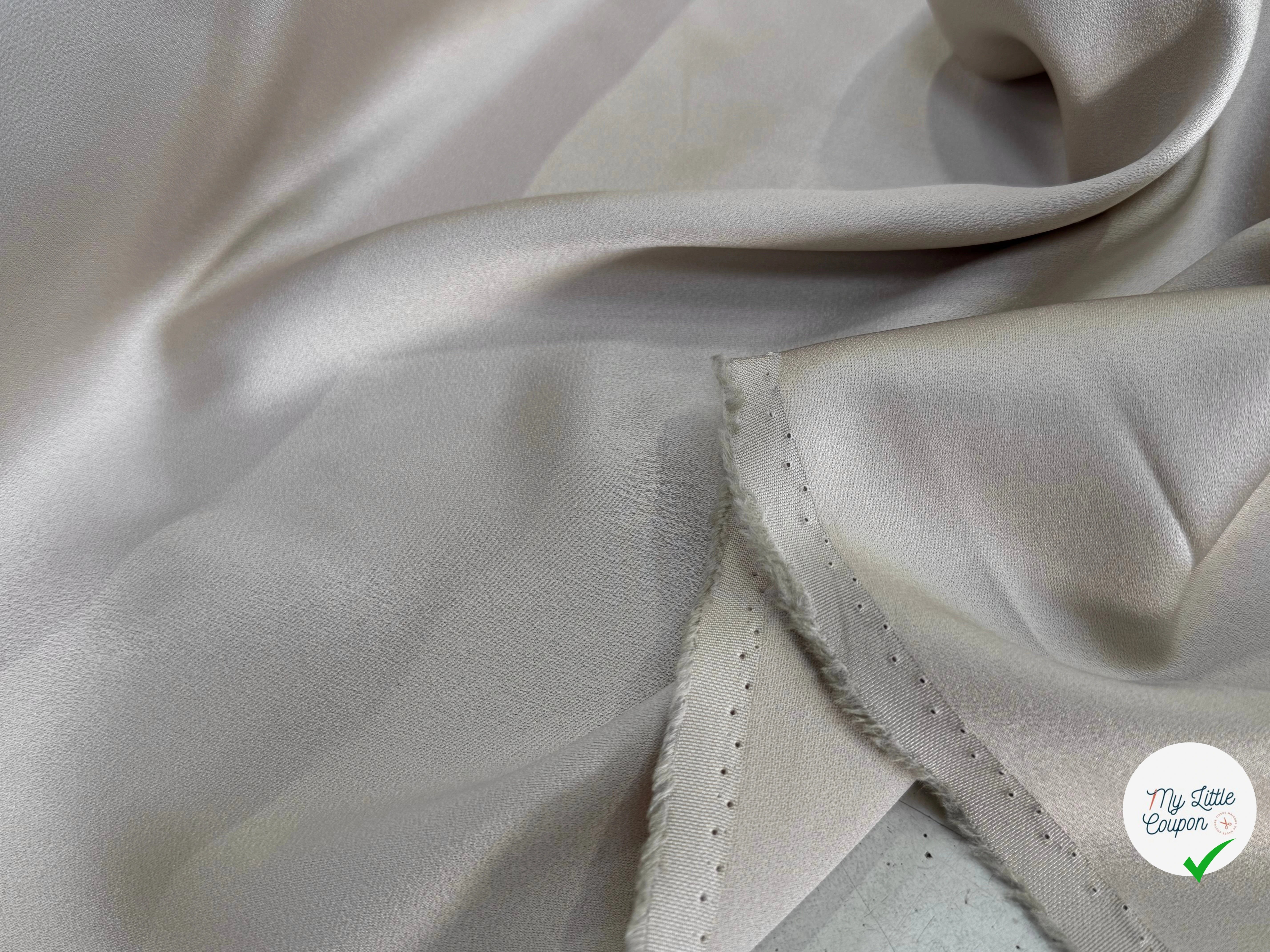 CREPE ENVERS SATIN LOURD ACETATE VISCOSE BEIGE TAUPE QUALITÉ COUTURE - My Little Coupon