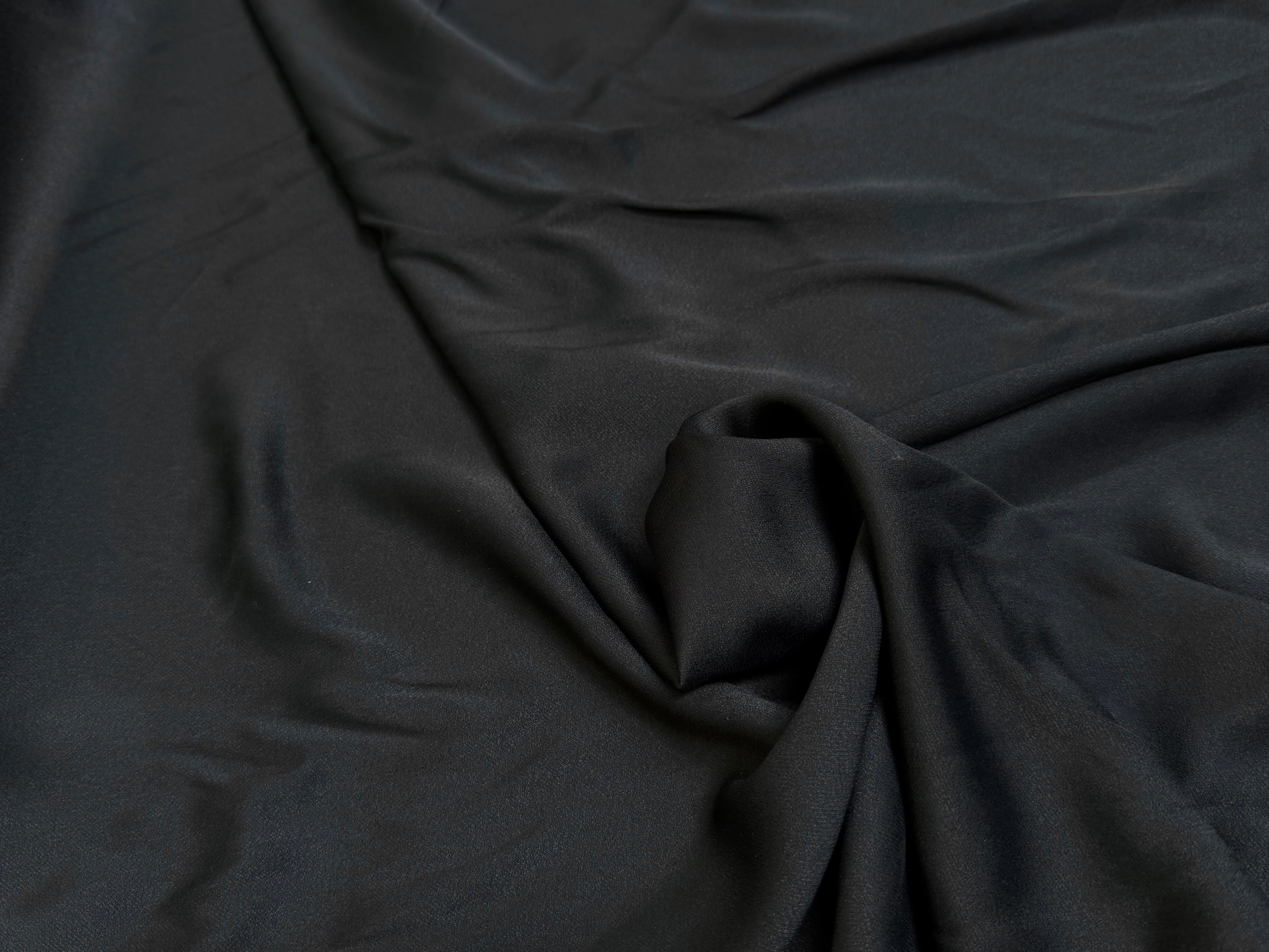 CREPE ENVERS SATIN POLIVISCOSE NOIR BEAU TOMBÉ - My Little Coupon