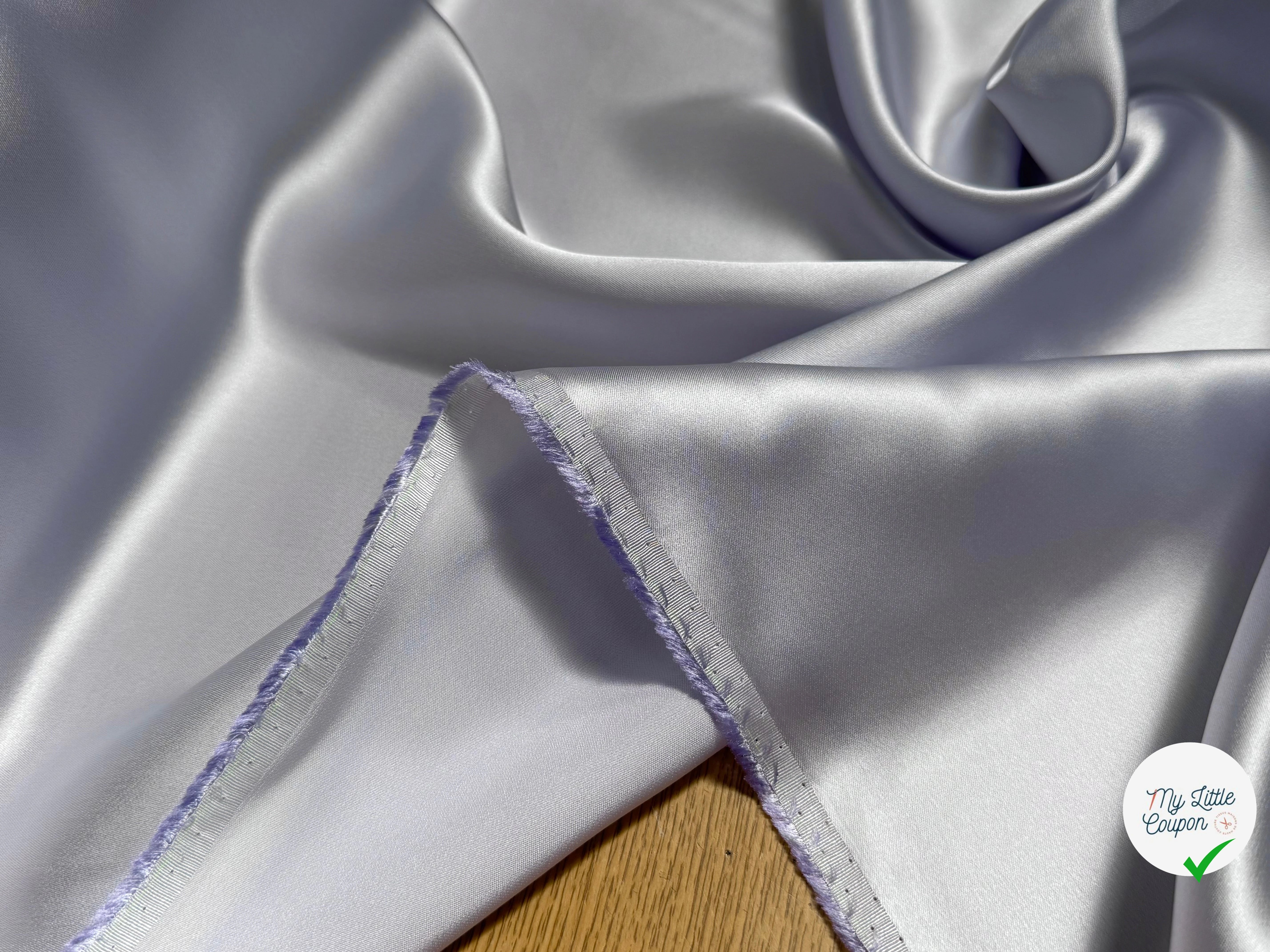 CREPE ENVERS SATIN VISCOSE BEAU TOMBÉ GREY LANVANDER - My Little Coupon