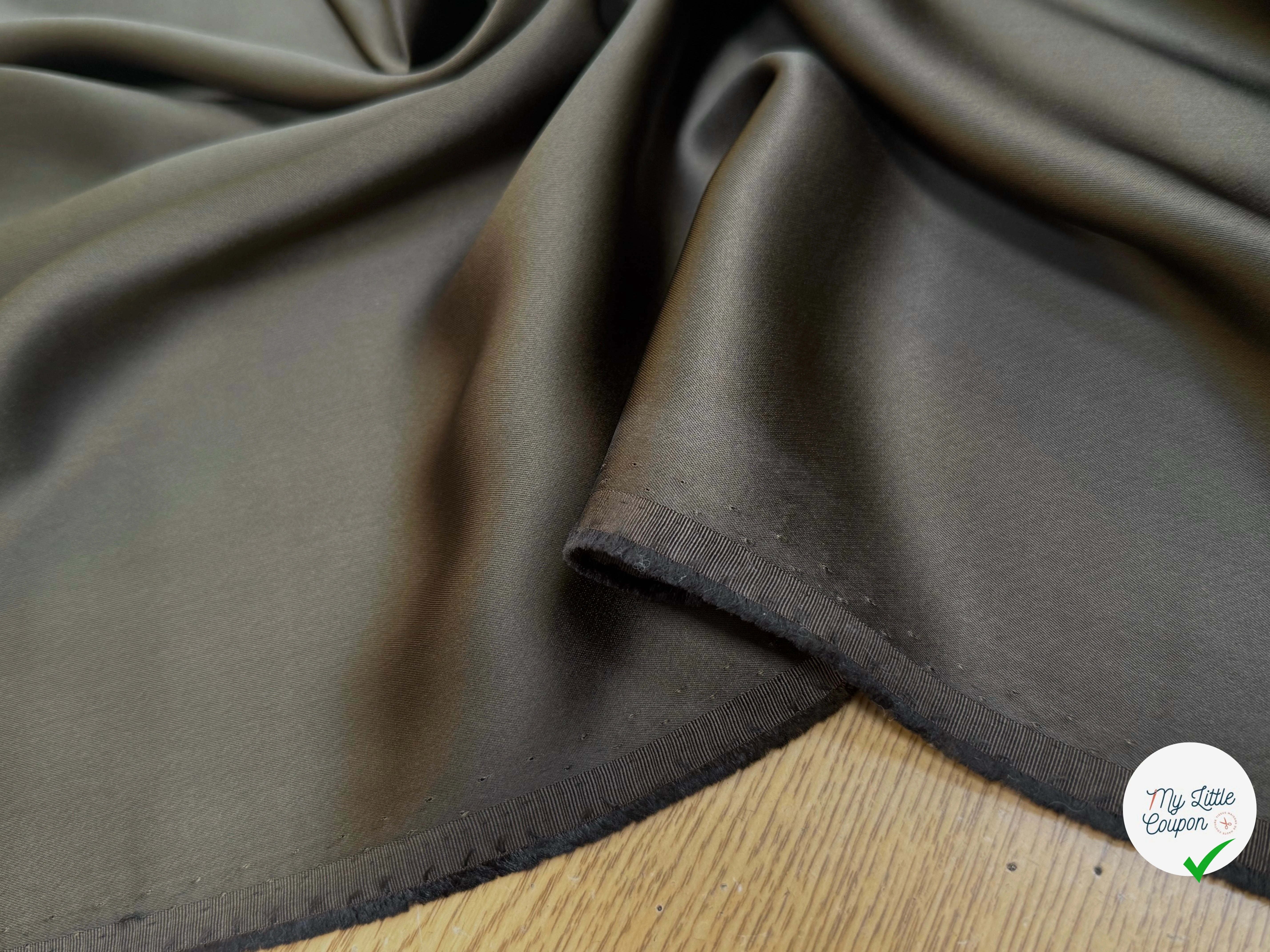 CREPE ENVERS SATIN VISCOSE BEAU TOMBÉ TAPIOCA - My Little Coupon