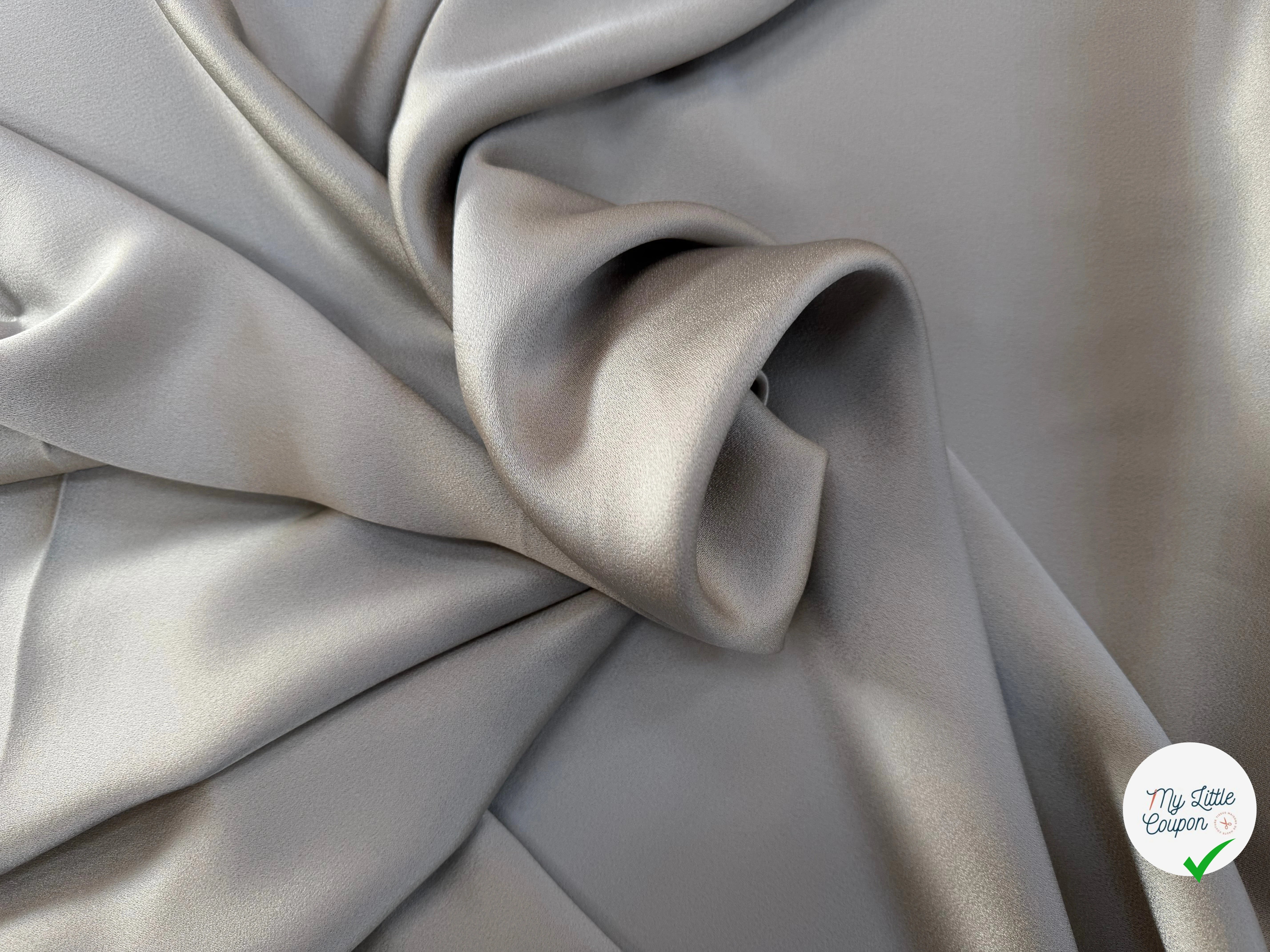 CREPE ENVERS SATIN VISCOSE ET ACETATE MAT BEIGE CLAIR - My Little Coupon