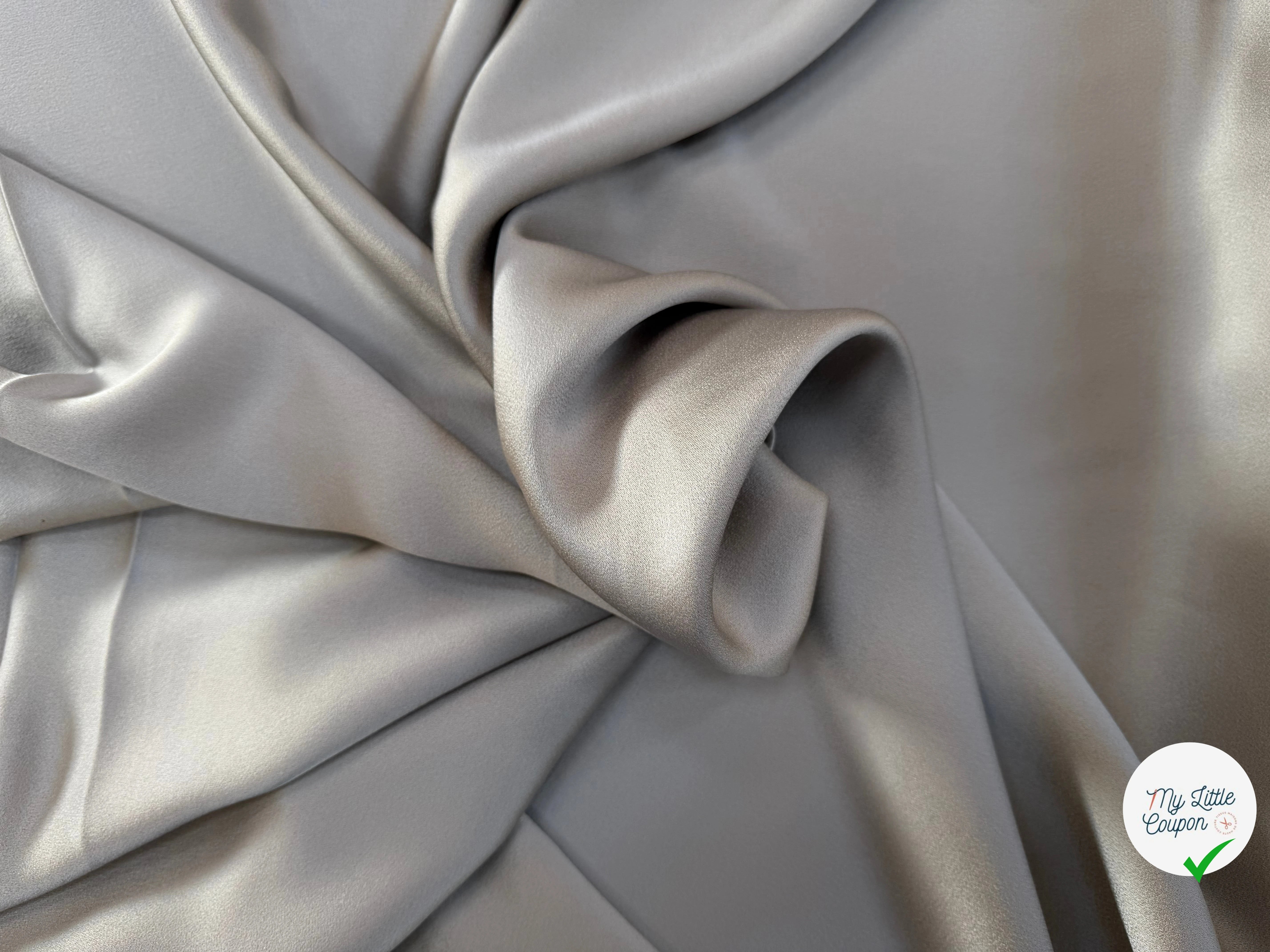 CREPE ENVERS SATIN VISCOSE ET ACETATE MAT BEIGE CLAIR - My Little Coupon