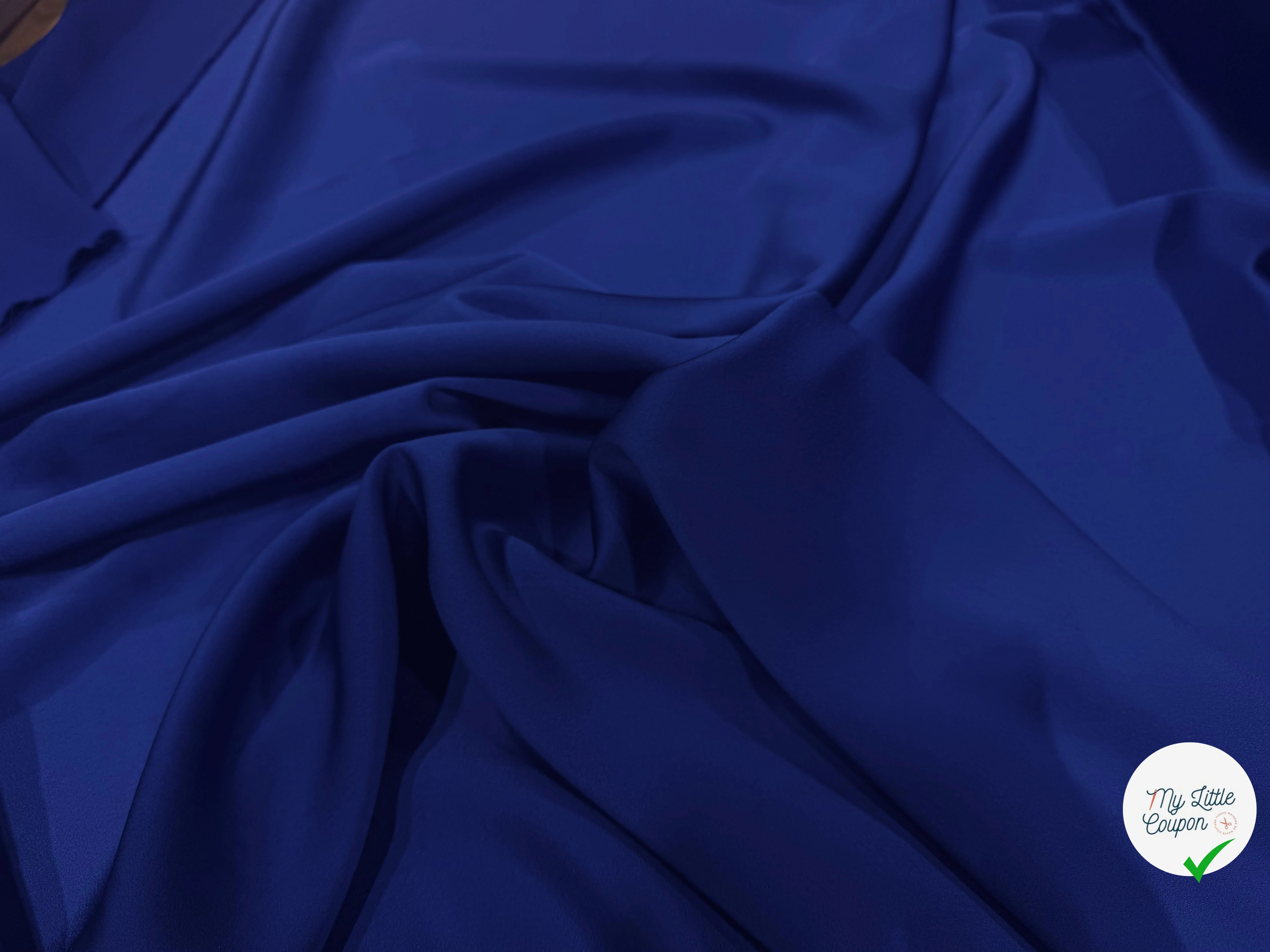 CREPE ENVERS SATIN VISCOSE ET ACETATE MAT BLEU - My Little Coupon