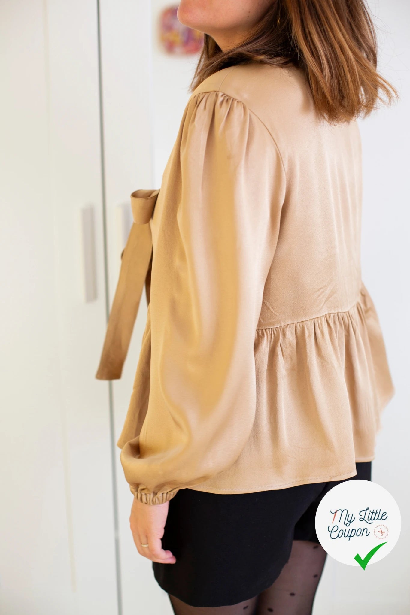 CREPE ENVERS SATIN VISCOSE ET ACETATE MAT SABLE - My Little Coupon