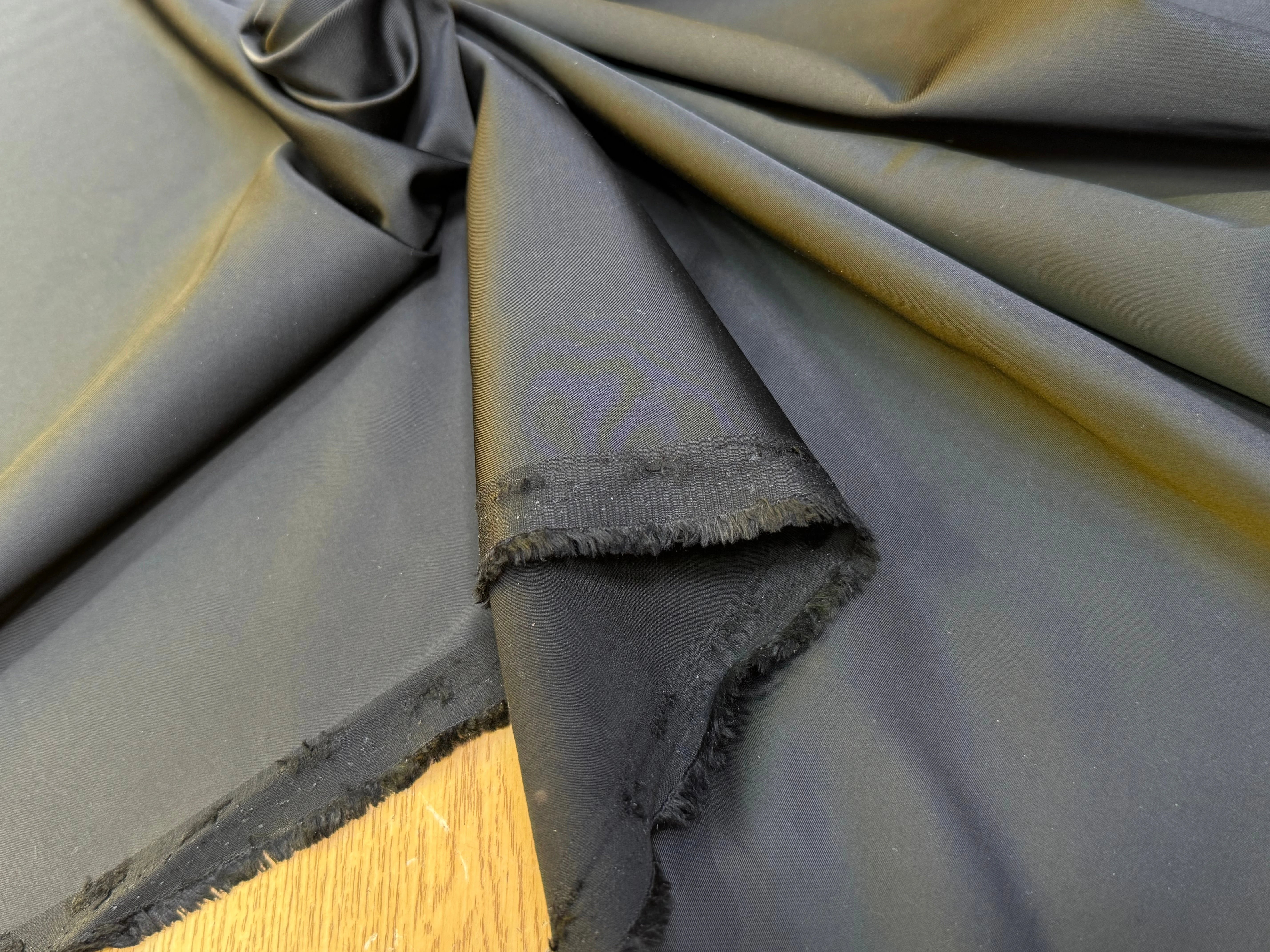 CREPE ENVERS SATIN VISCOSE LAINE FLUIDE COUTURE NOIR STRETCH - My Little Coupon
