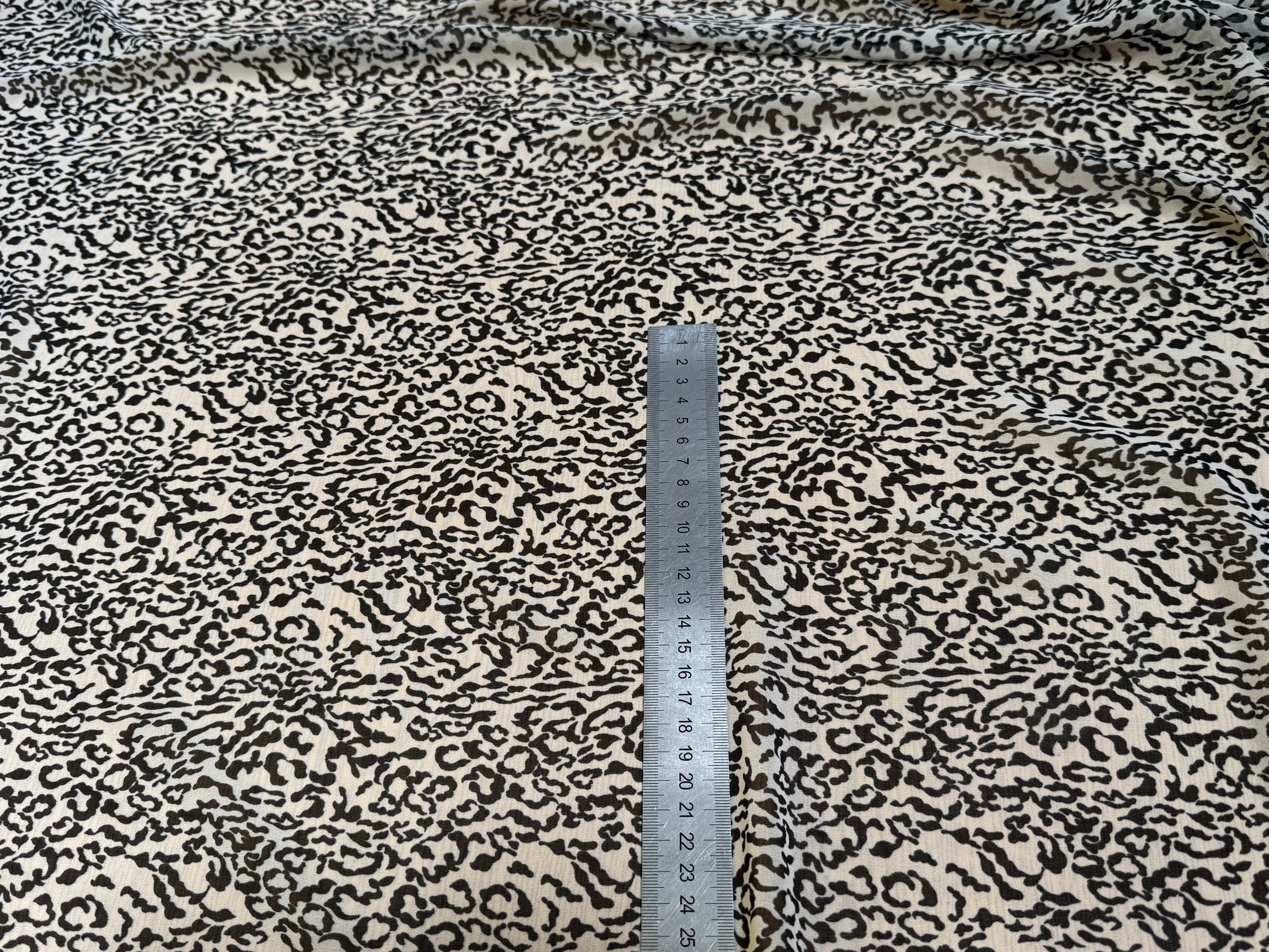 CREPE FLUIDE FOND ÉCRU MOTIF ANIMAL NOIR - My Little Coupon