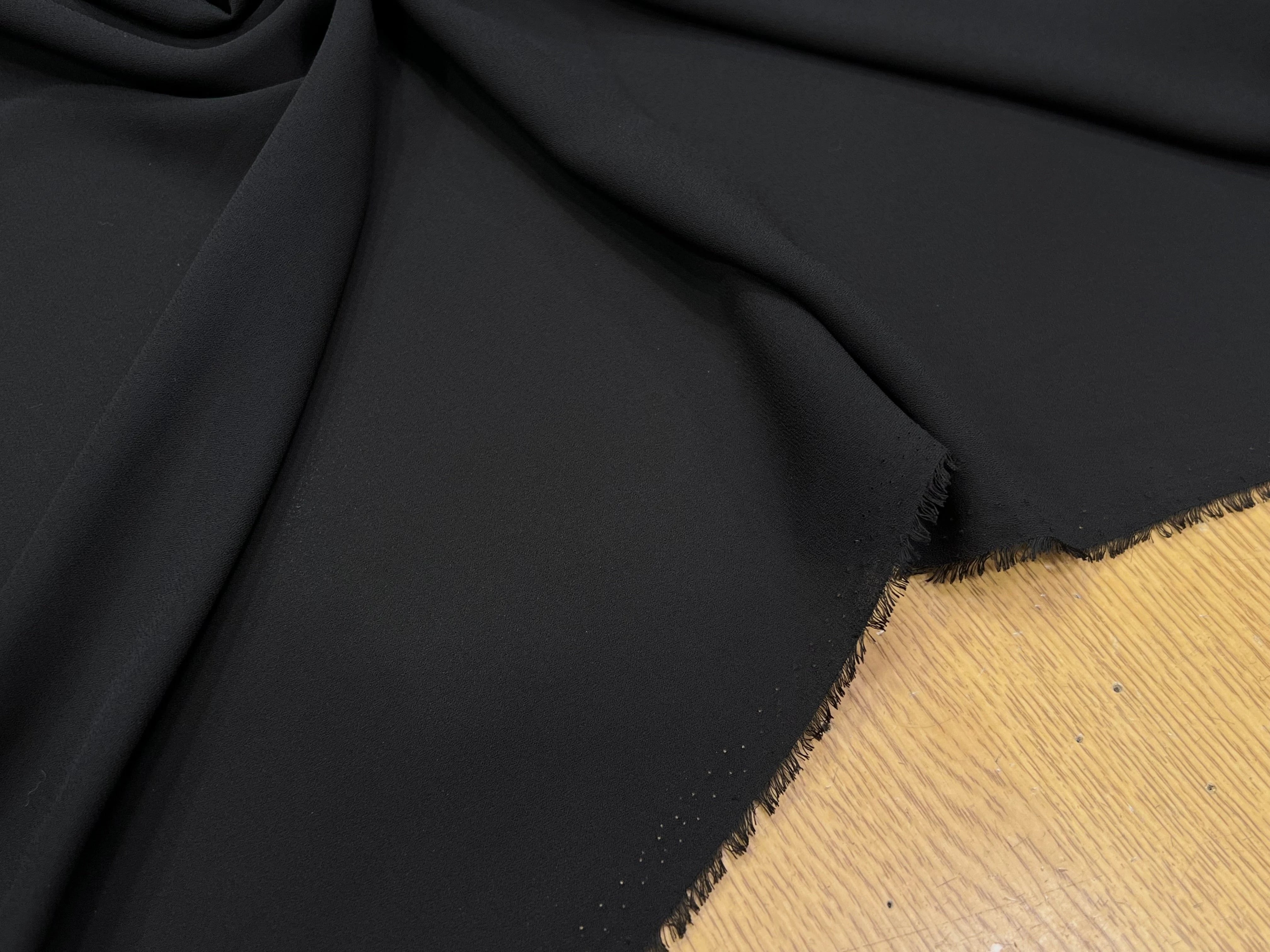 CREPE FLUIDE NOIR 150CM - My Little Coupon