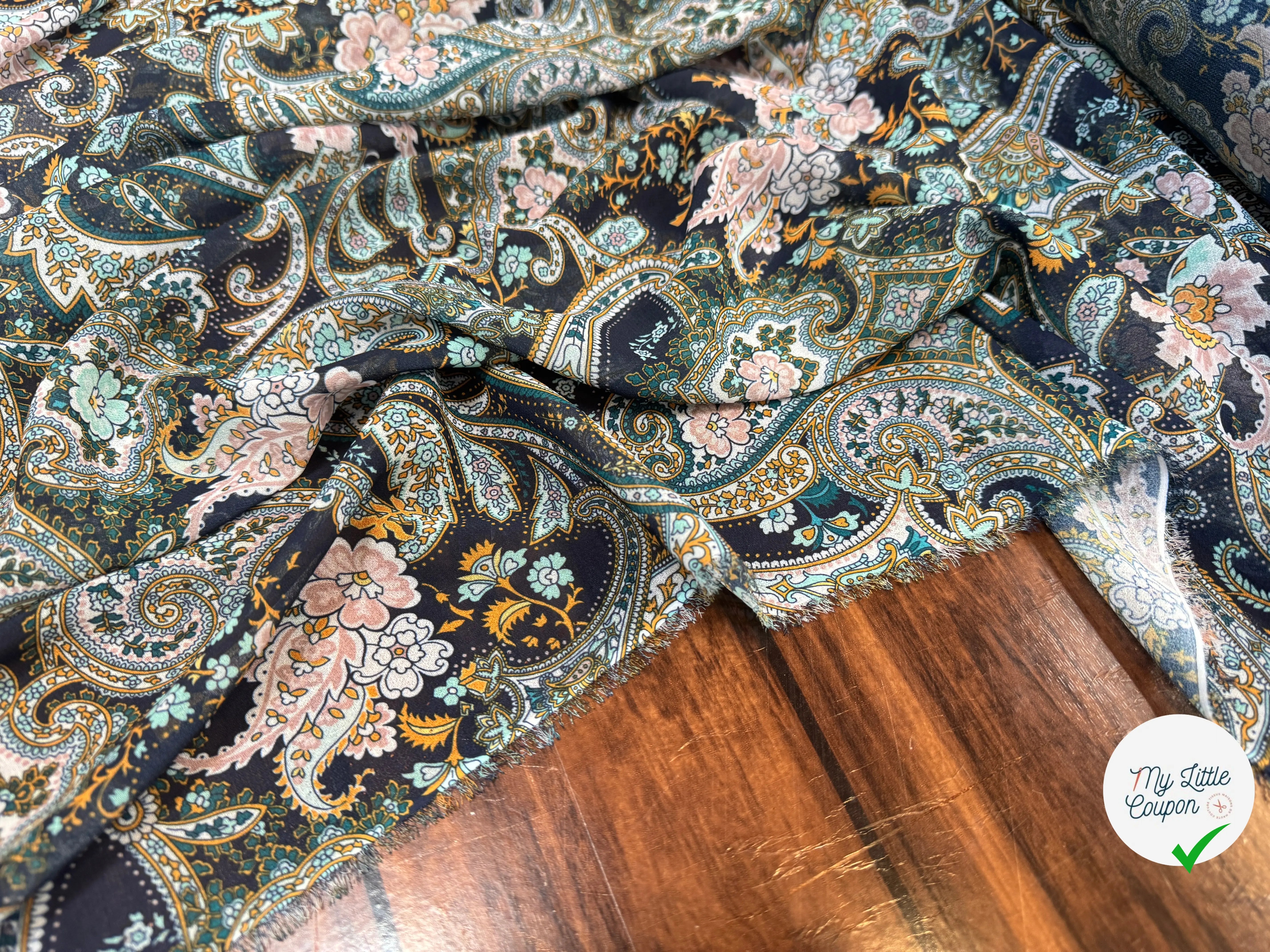 CREPE GEORGETTE EXPLOSION DE PAISLEY - My Little Coupon