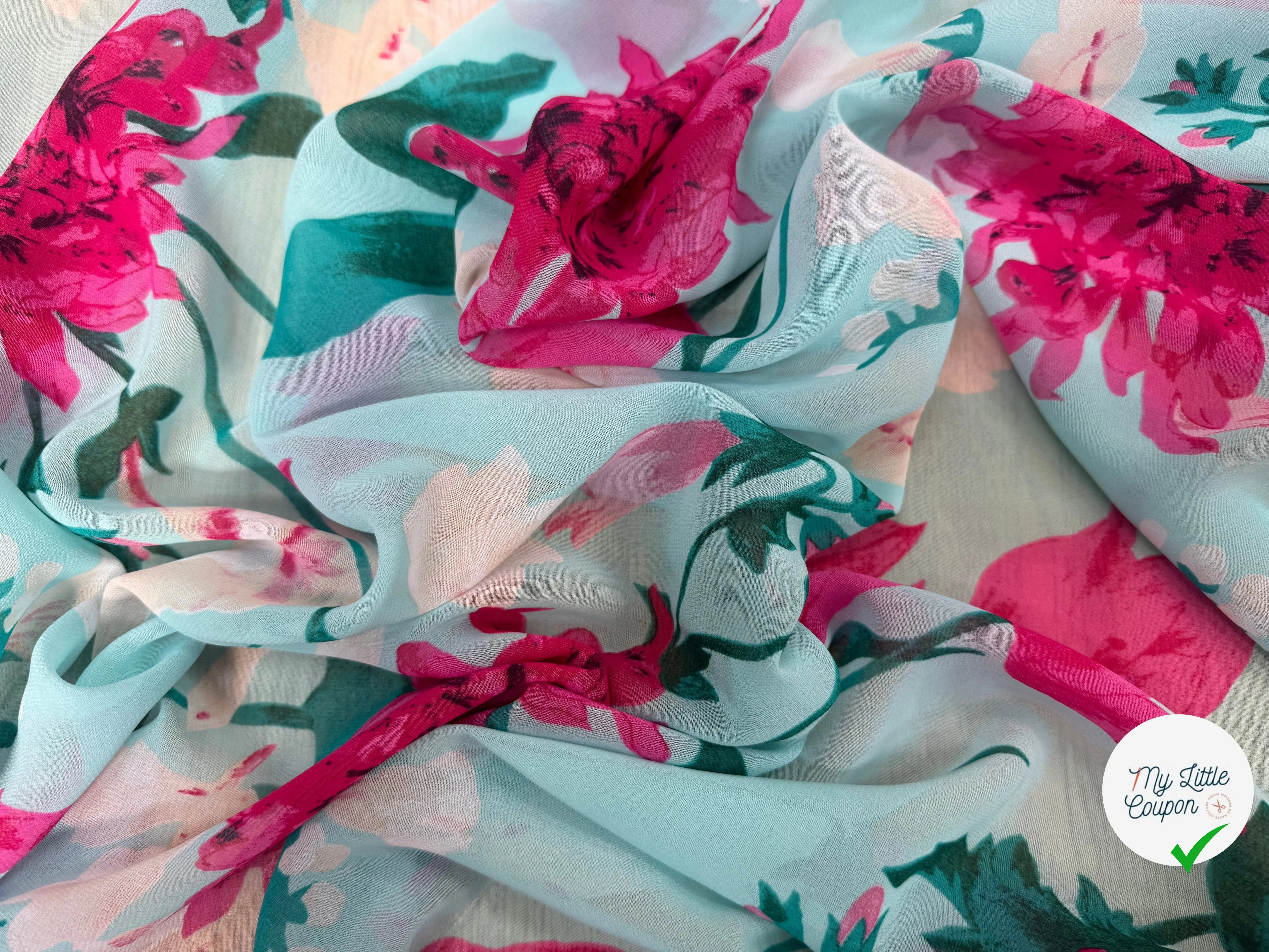 CREPE GOERGETTE FOND BLEU MOTIFS FLEURS ROSE - My Little Coupon