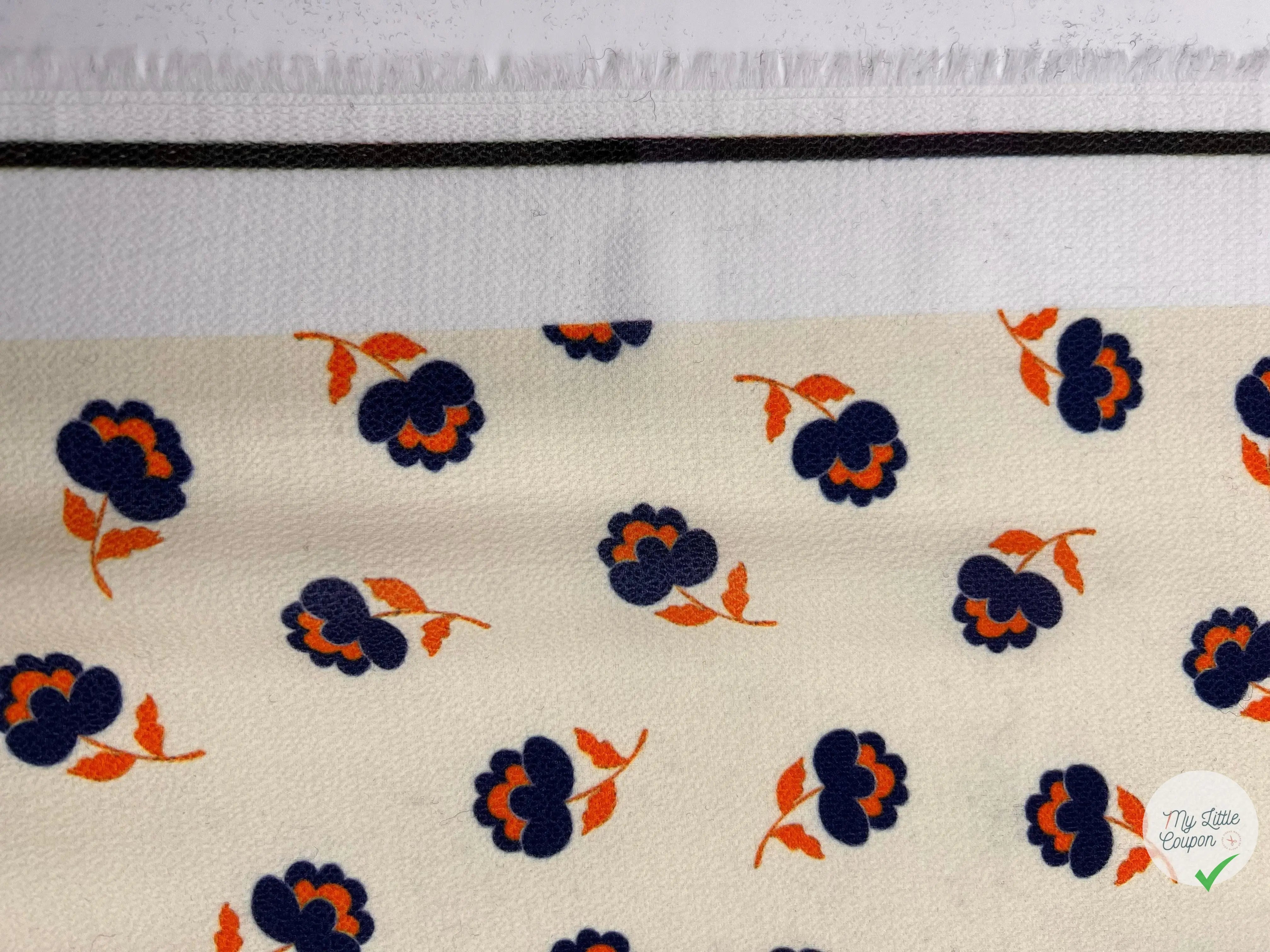 CRÊPE IMPRIMÉ FLEURS VINTAGE FOND CRÈME - My Little Coupon - tissu - coudre