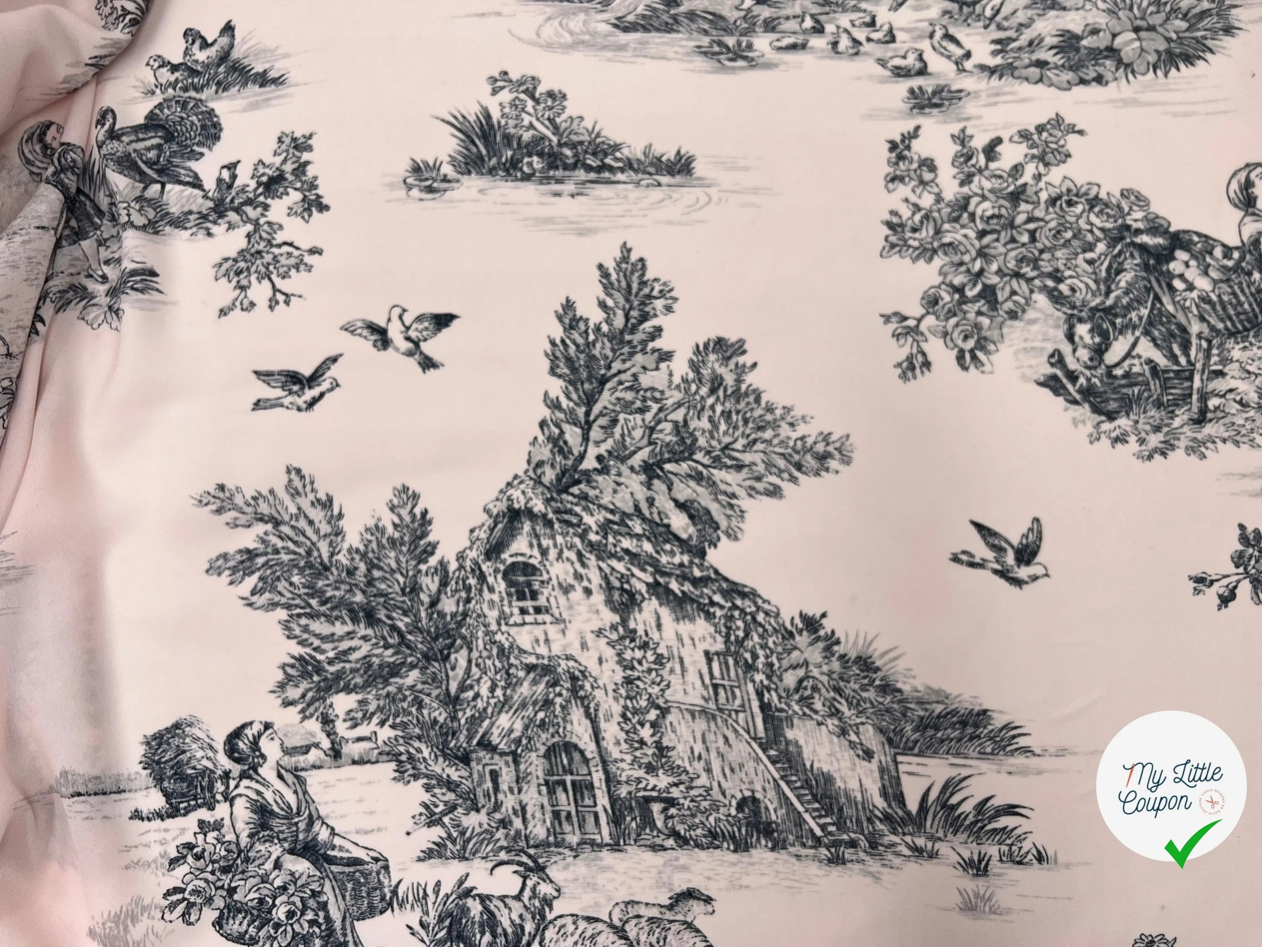 CRÊPE IMPRIMÉ TOILE DE JOUY NOIR FOND ROSE - My Little Coupon - tissu - coudre