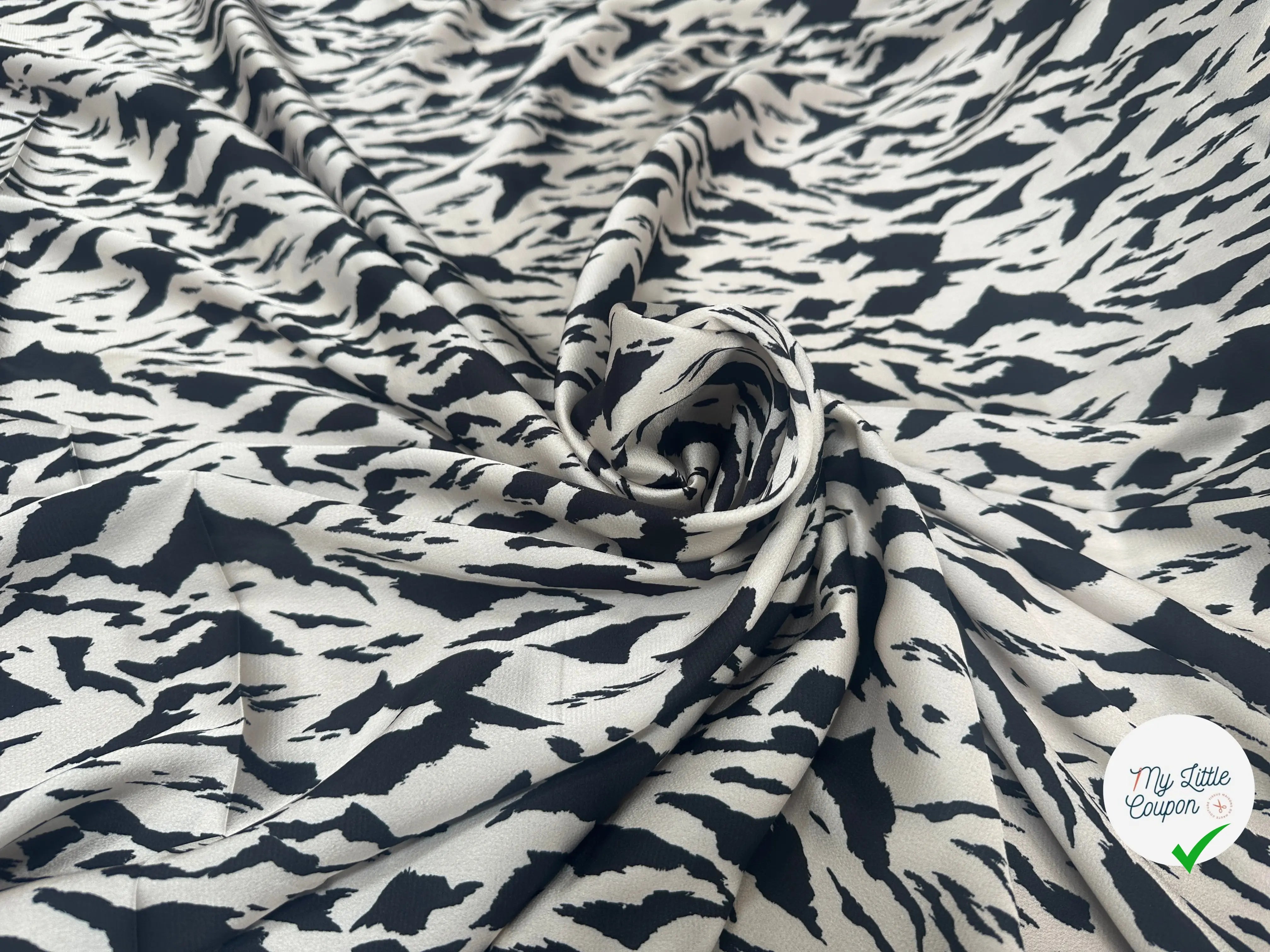 CRÊPE LÉGÈREMENT SATINÉ MOCHU PLEIN KÉ ZOT - My Little Coupon