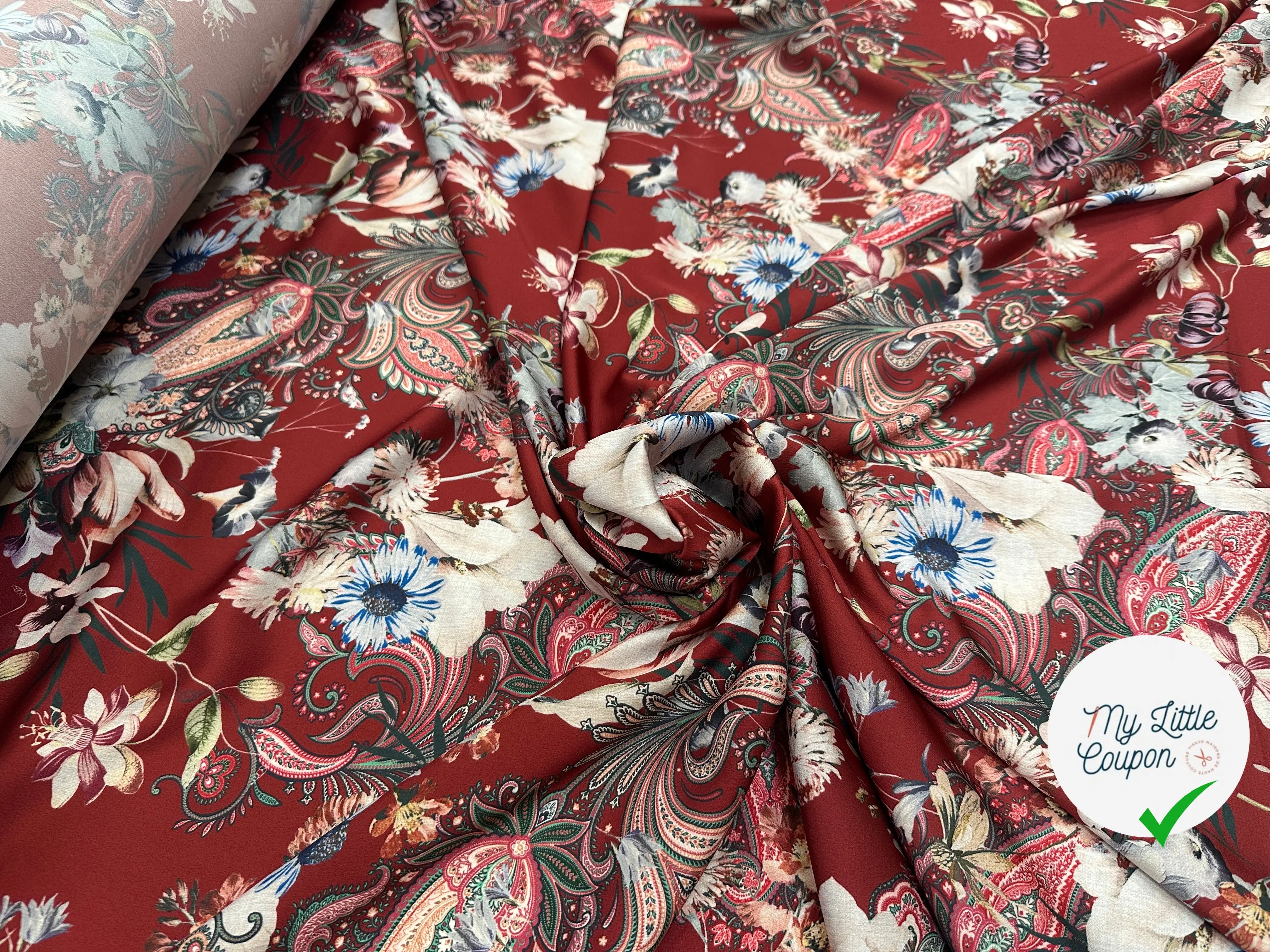 CRÊPE LÉGÈREMENT SATINÉ SÉRÉNADE BOURGOGNE & PAISLEY MLC INTERN