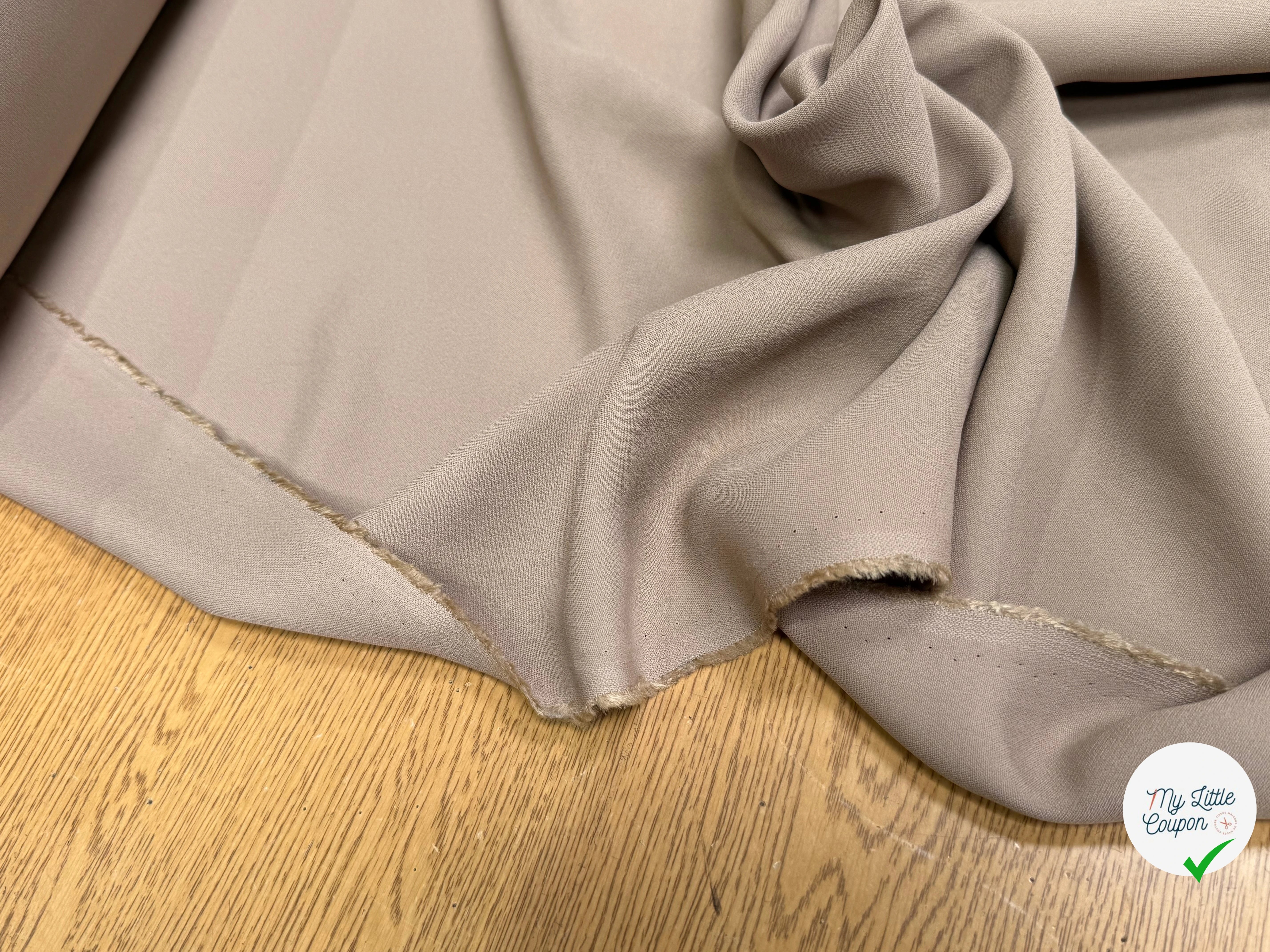 CREPE LOURD ACETATE VISCOSE SABLE TAUPE JAPAN - My Little Coupon